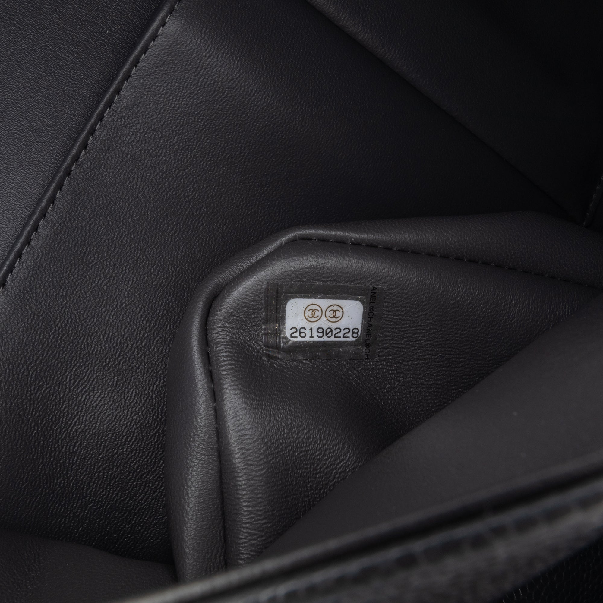 Chanel Jumbo Classic Caviar Double Flap - image 6