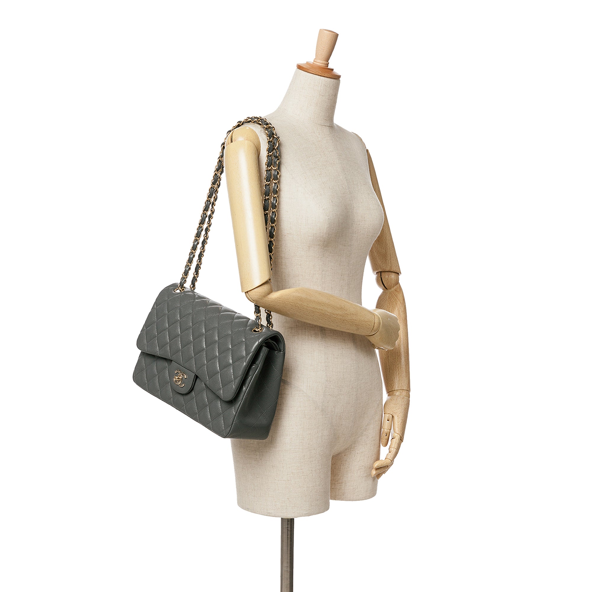 Chanel Jumbo Classic Caviar Double Flap - image 9