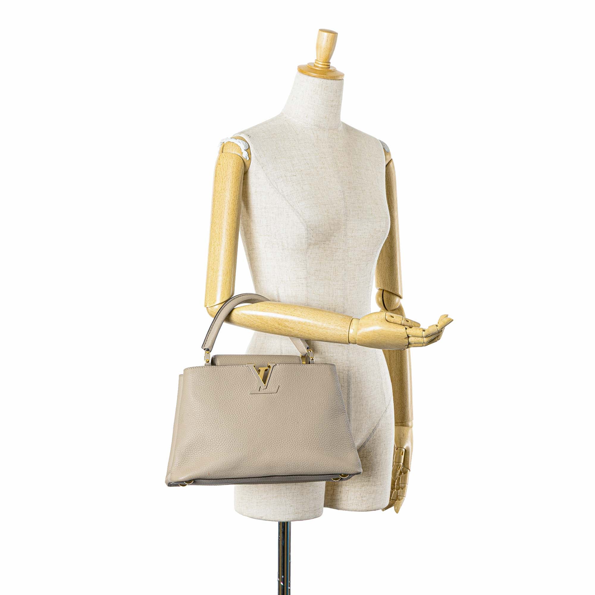 Louis Vuitton Taurillon Capucines PM - image 11