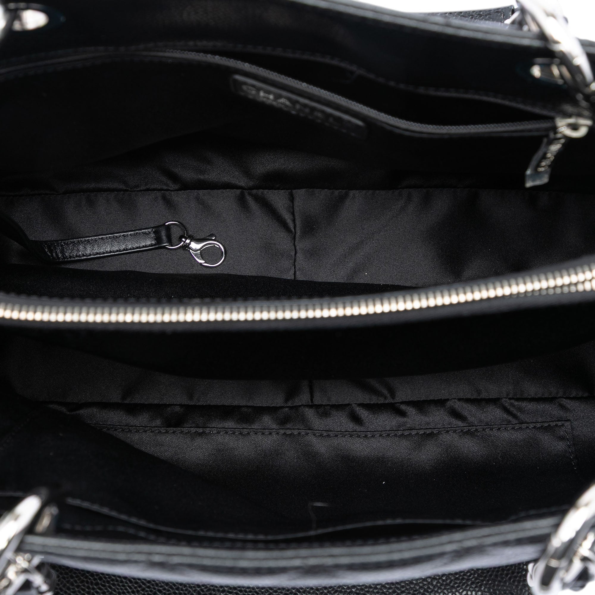 Chanel Caviar Grand Shopping Tote - image 4