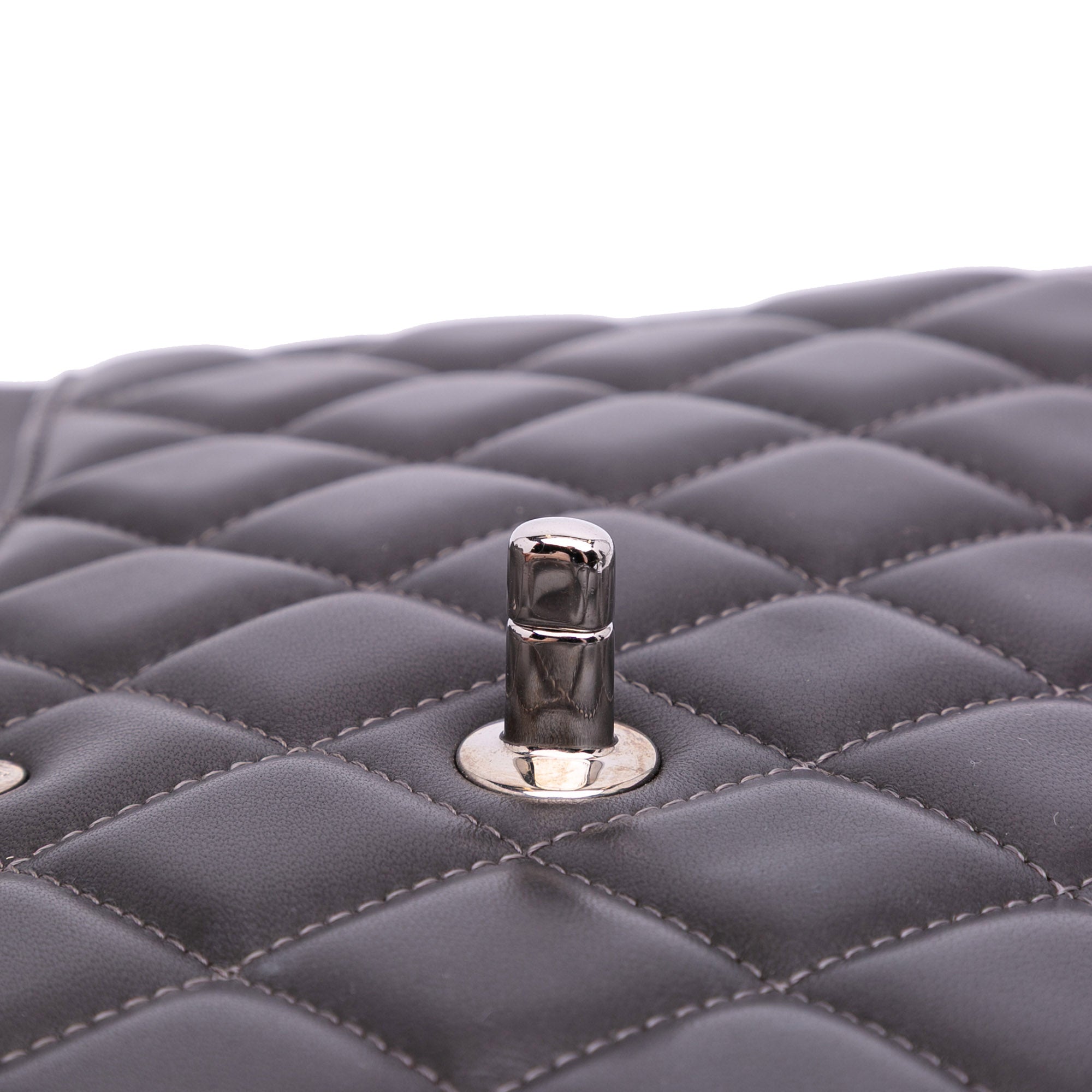 Chanel Jumbo Classic Lambskin Double Flap - image 9