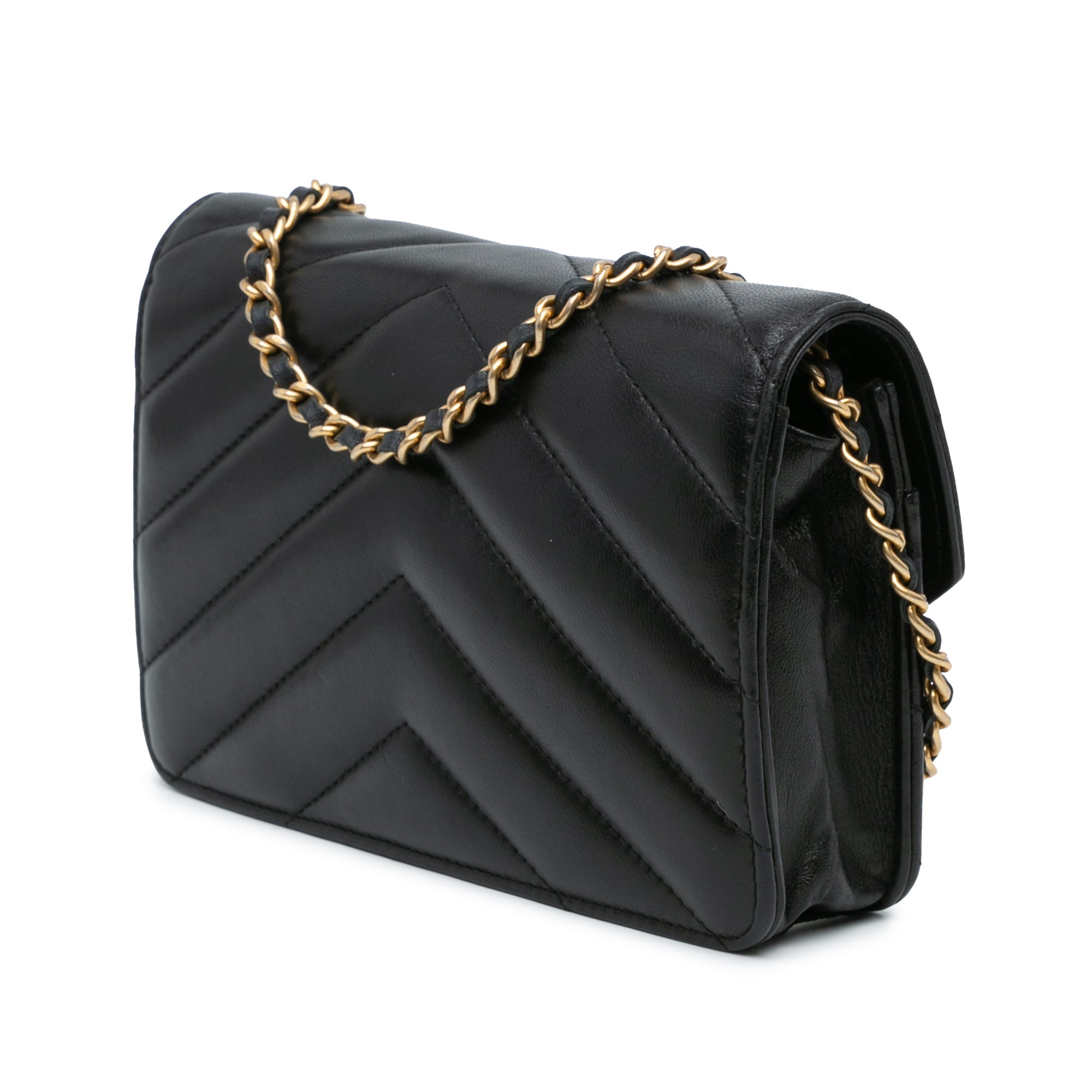 Chanel Chevron Lambskin Button Wallet On Chain - image 2