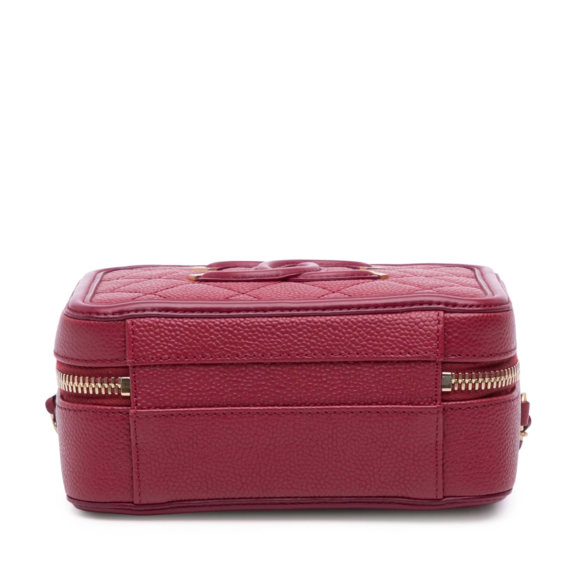 Chanel Small Caviar Filigree Vanity Case - image 3