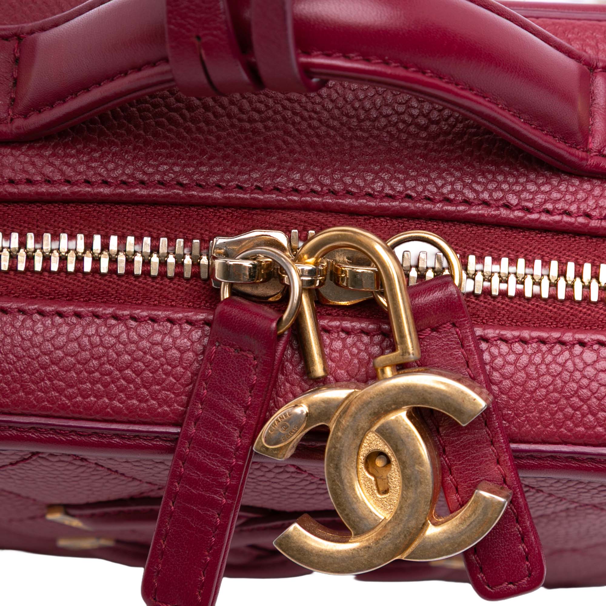 Chanel Small Caviar Filigree Vanity Case - image 7