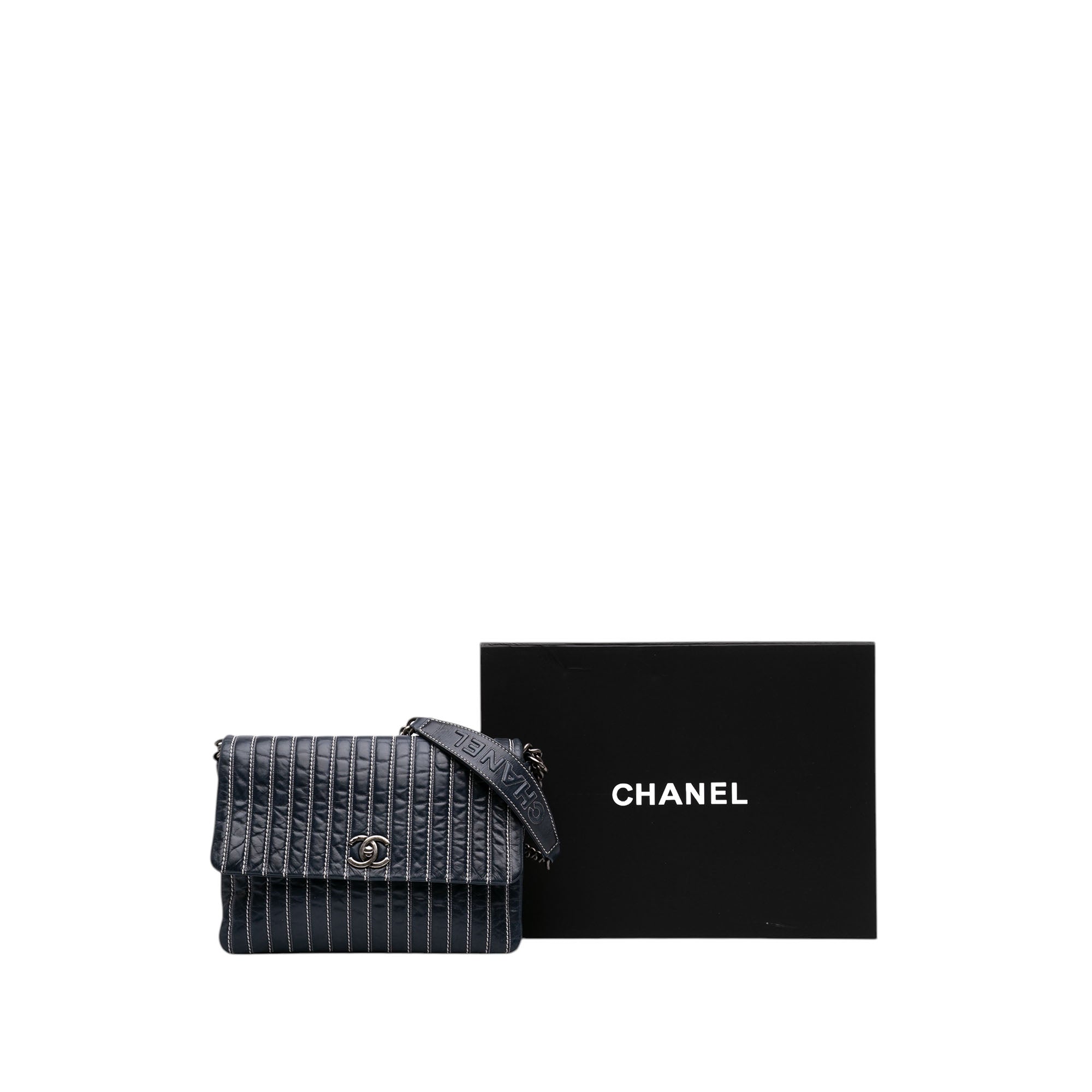 Chanel Large Vertical Quilted Lambskin Stitched Single Flap - image 8
