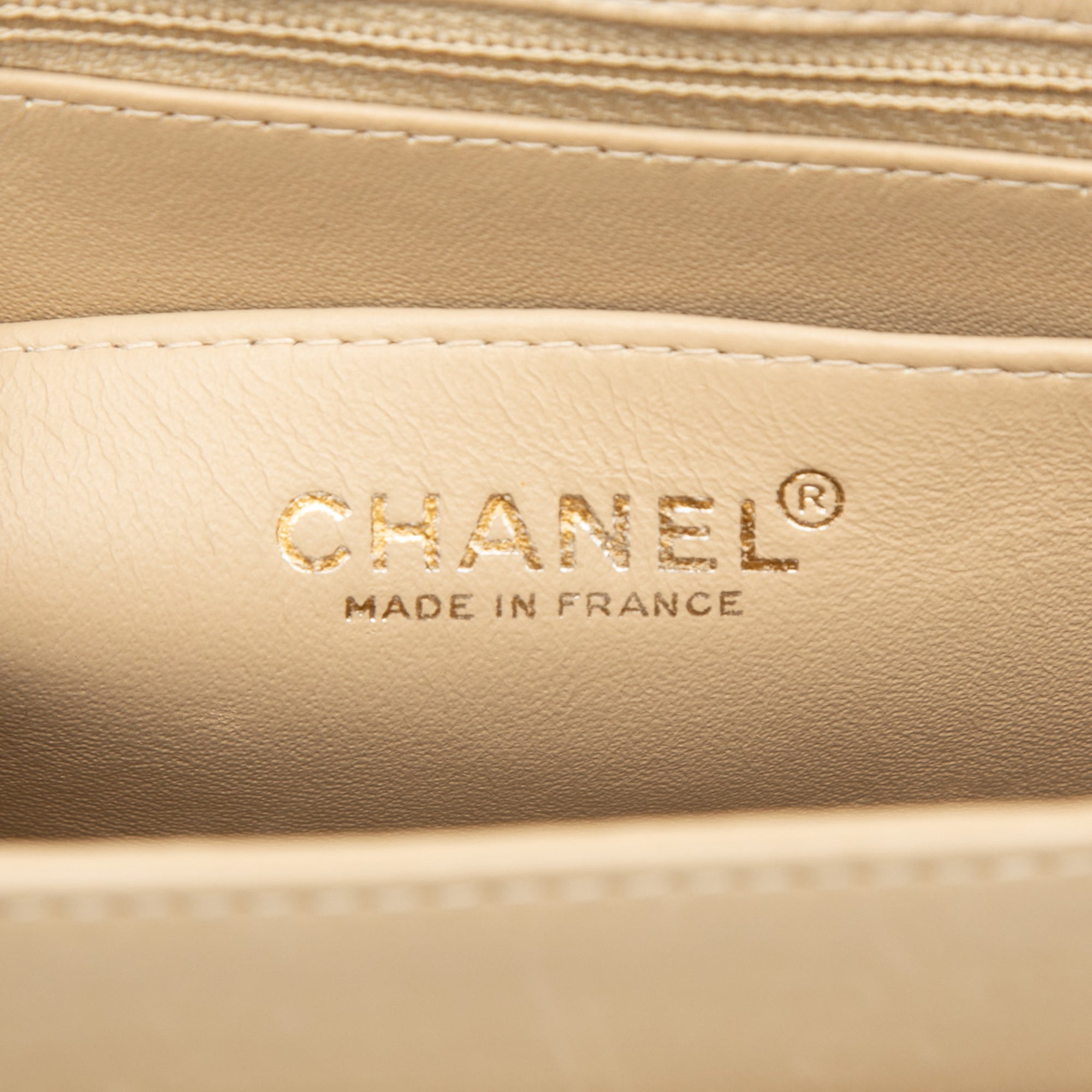 Chanel CC Bicolor Chocolate Bar Lambskin and Patent Square Flap - image 5