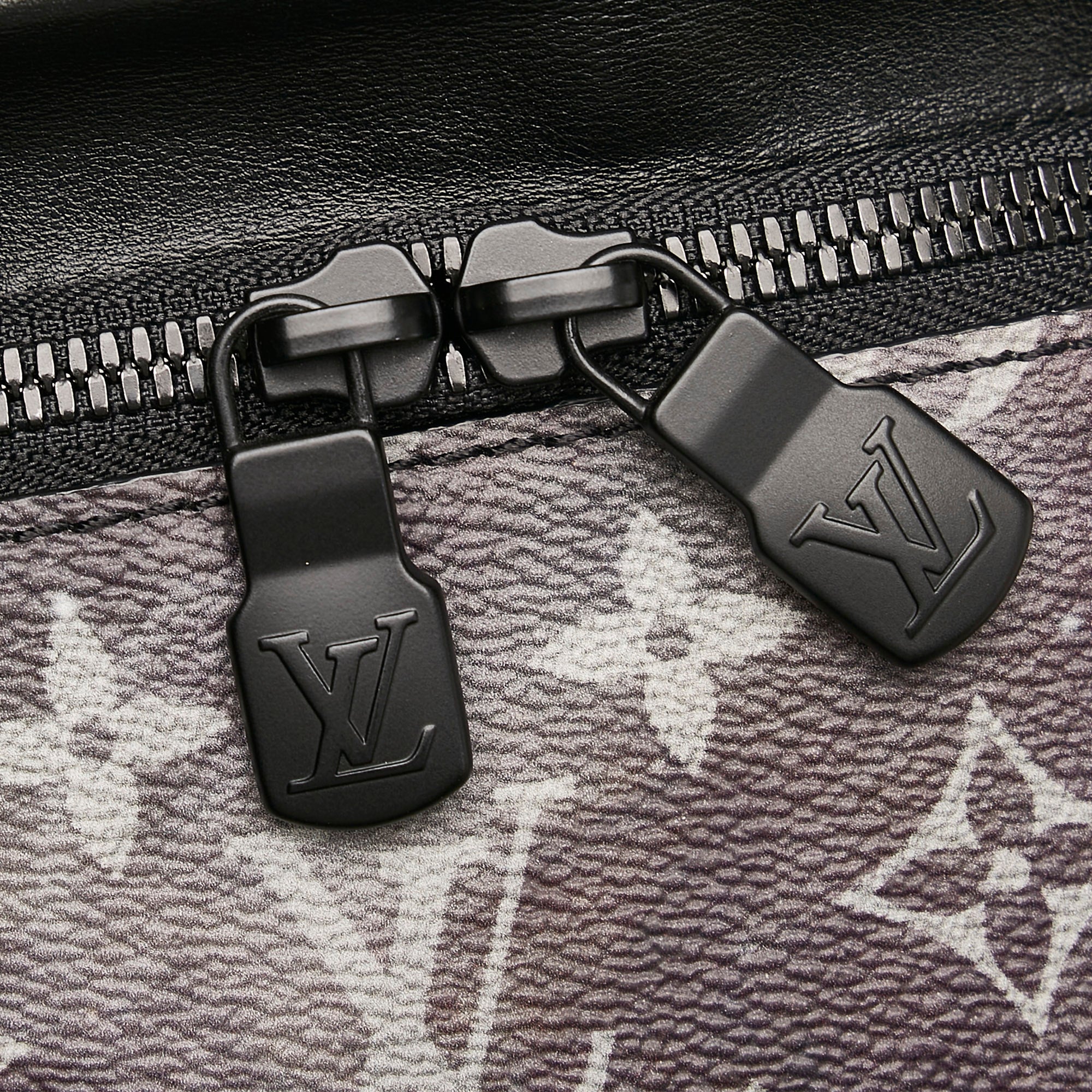 Louis Vuitton Monogram Galaxy Discovery Bumbag - image 5