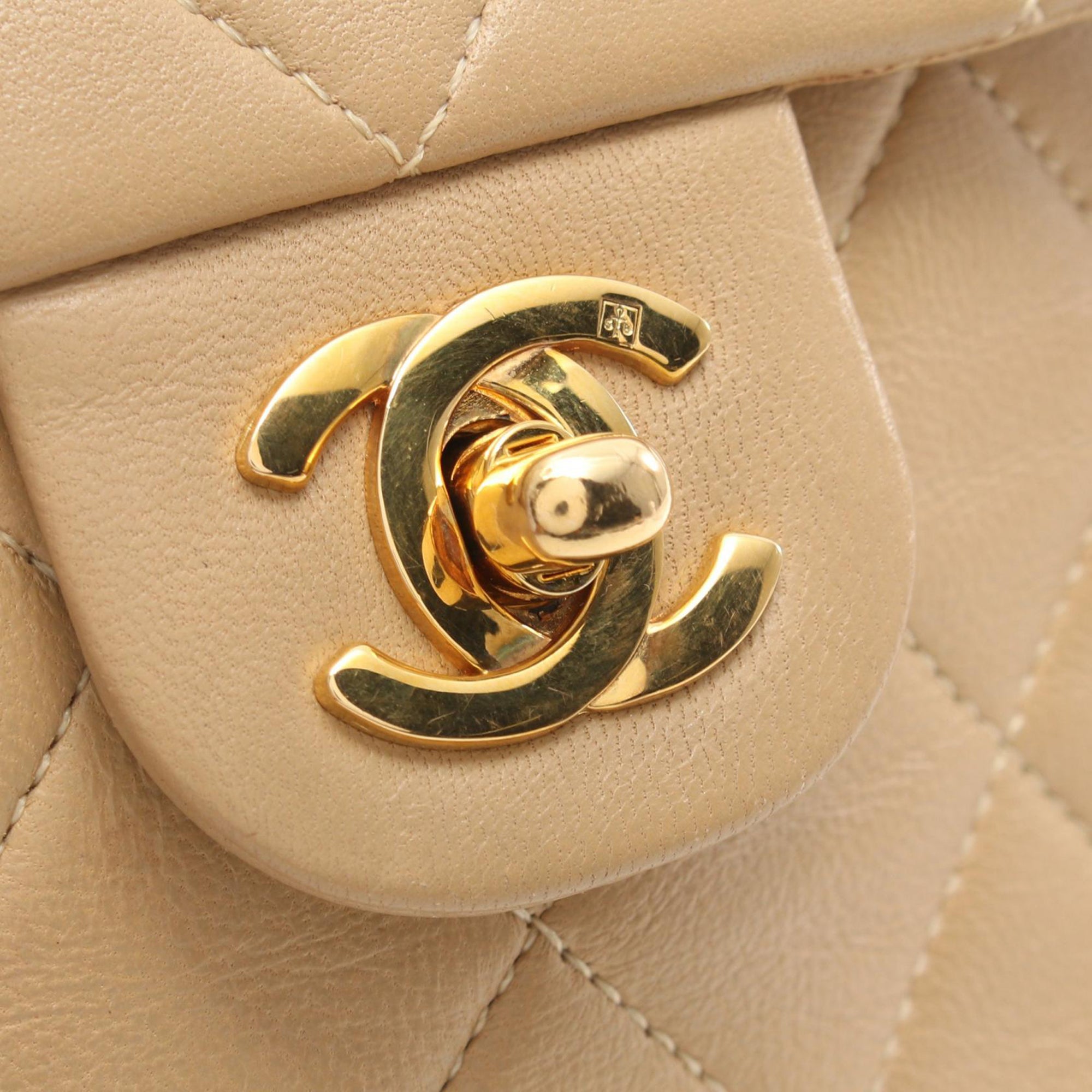Chanel CC Quilted Lambskin Chain Flap - image 9