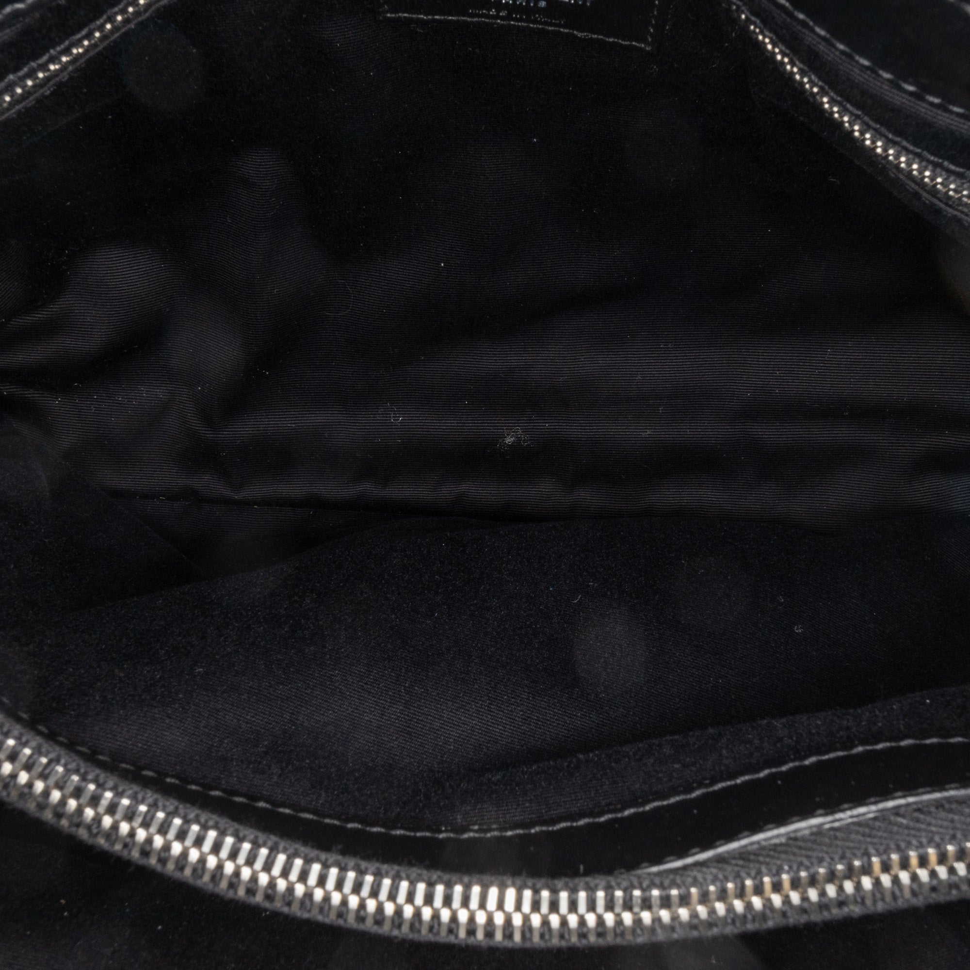 Saint Laurent Medium Matelasse Calfskin Monogram LouLou Shoulder Bag - image 6