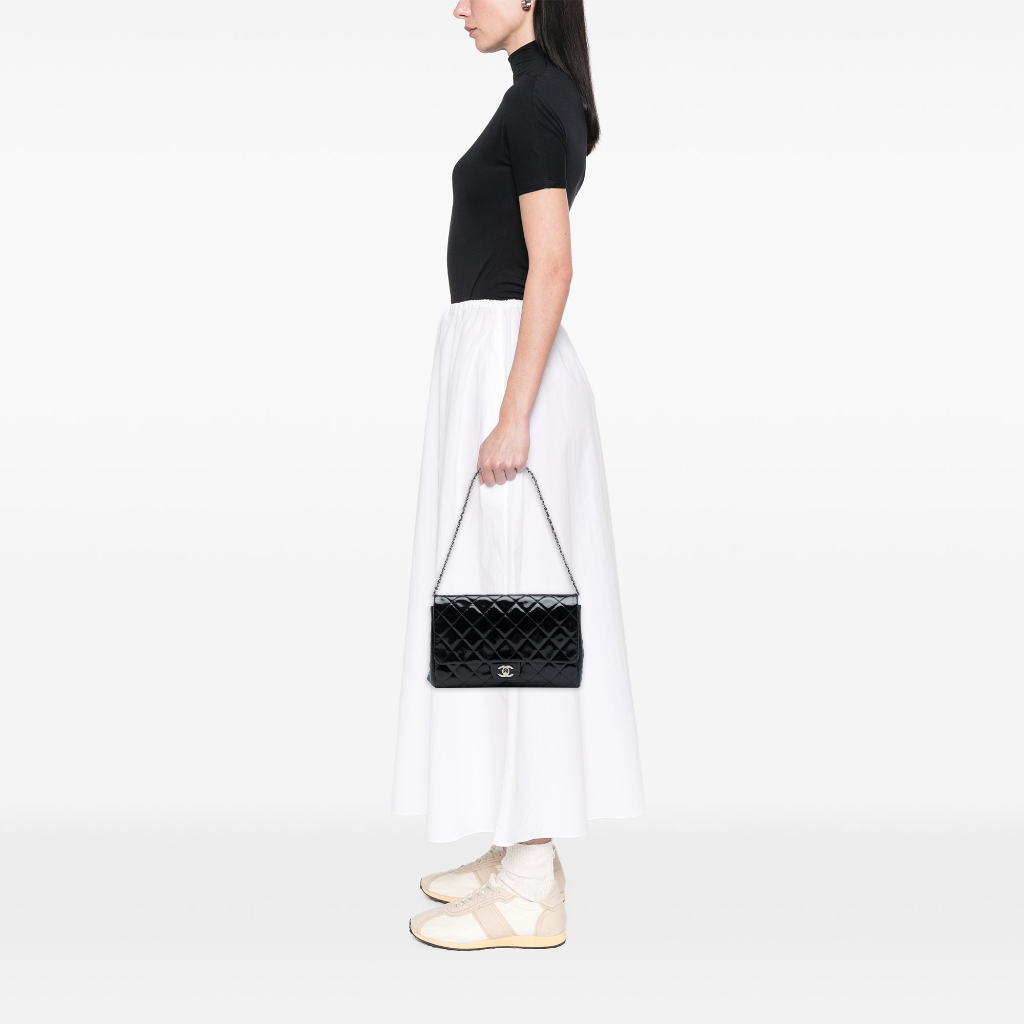 Chanel CC Quilted Patent Flap Clutch with Chain - image 6