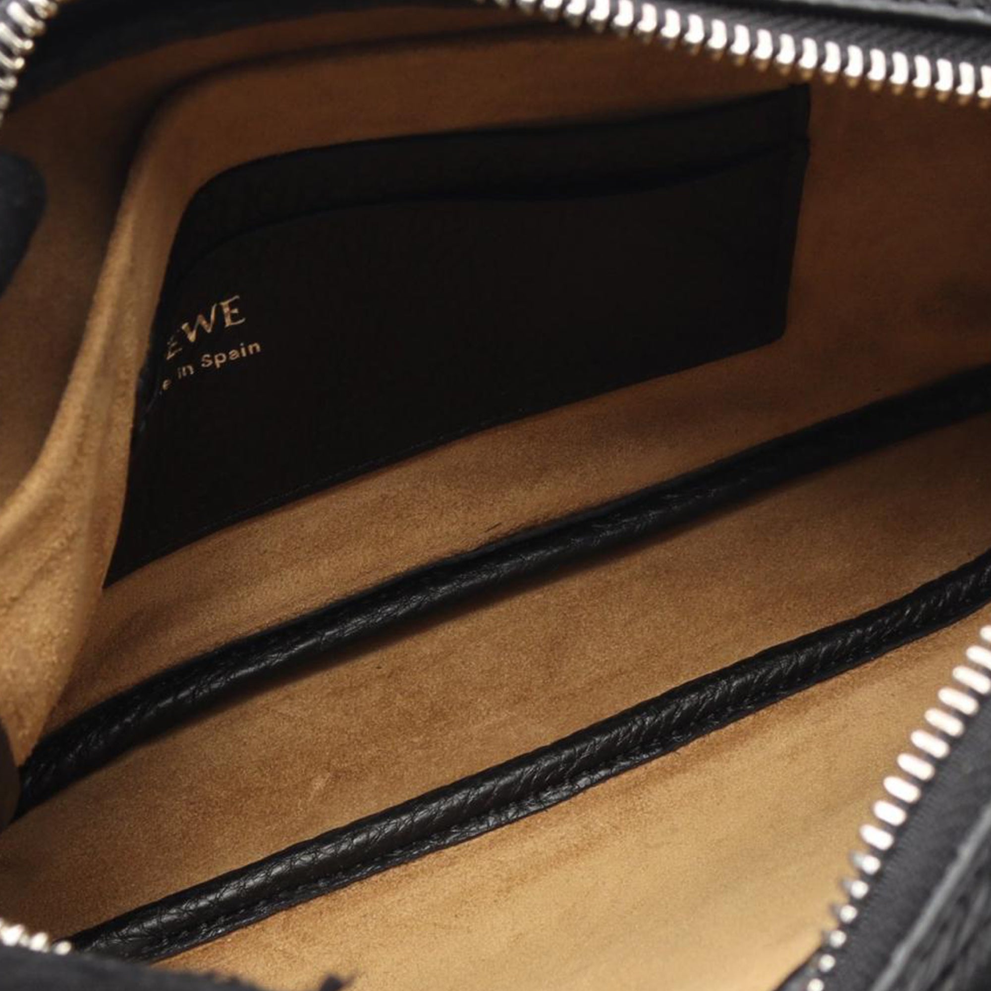 LOEWE Small Leather Pebble Messenger Bag - image 3