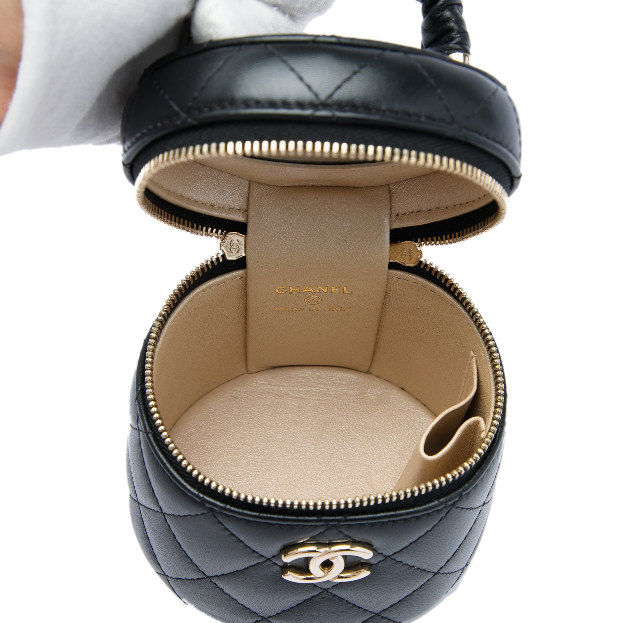 Chanel Mini Quilted Lambskin Ruched Handle Vanity Case - image 4
