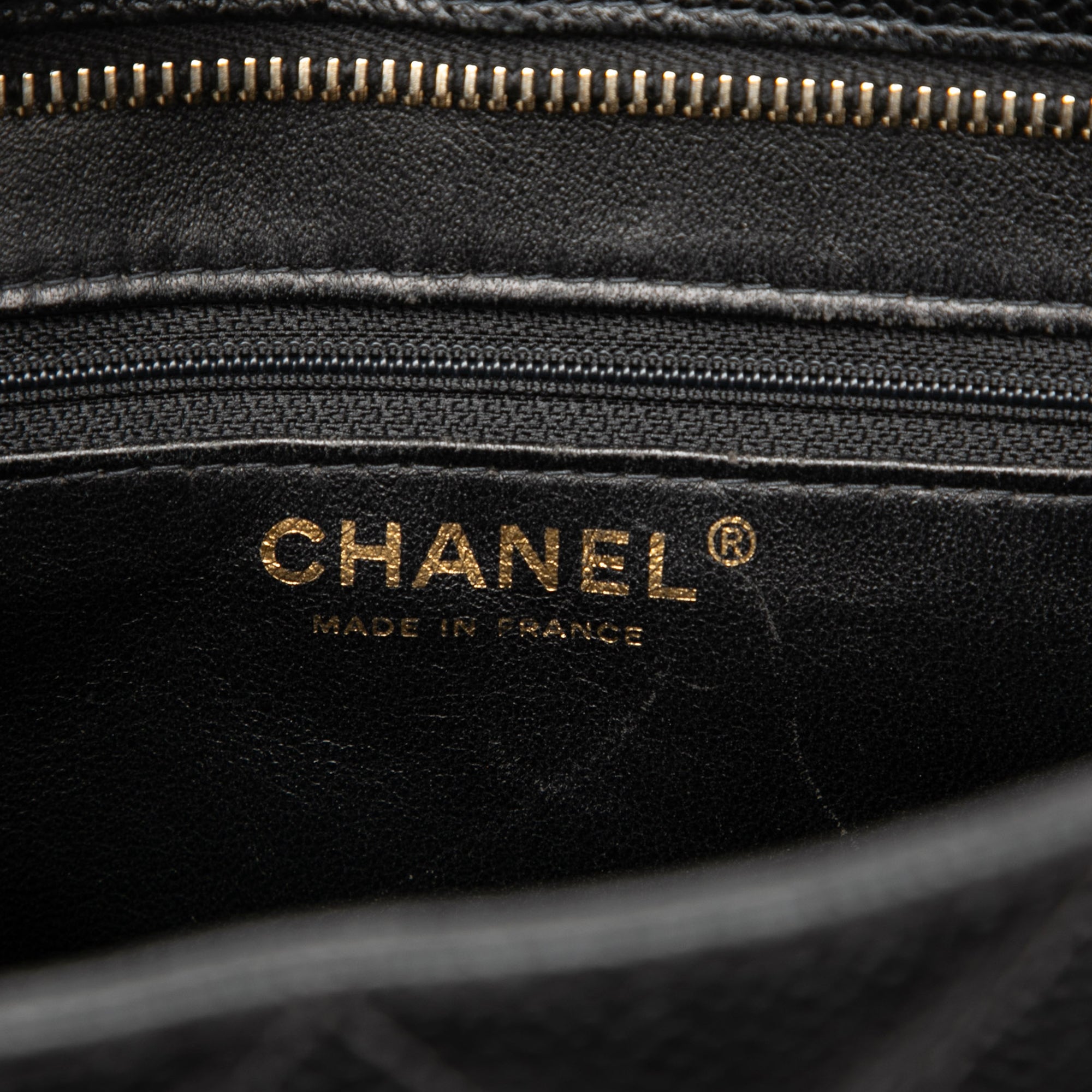Chanel Caviar Medallion Tote - image 5