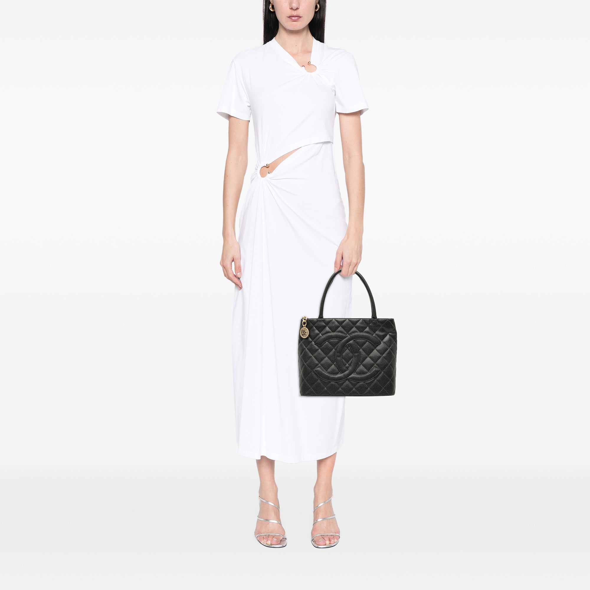 Chanel Caviar Medallion Tote - image 7