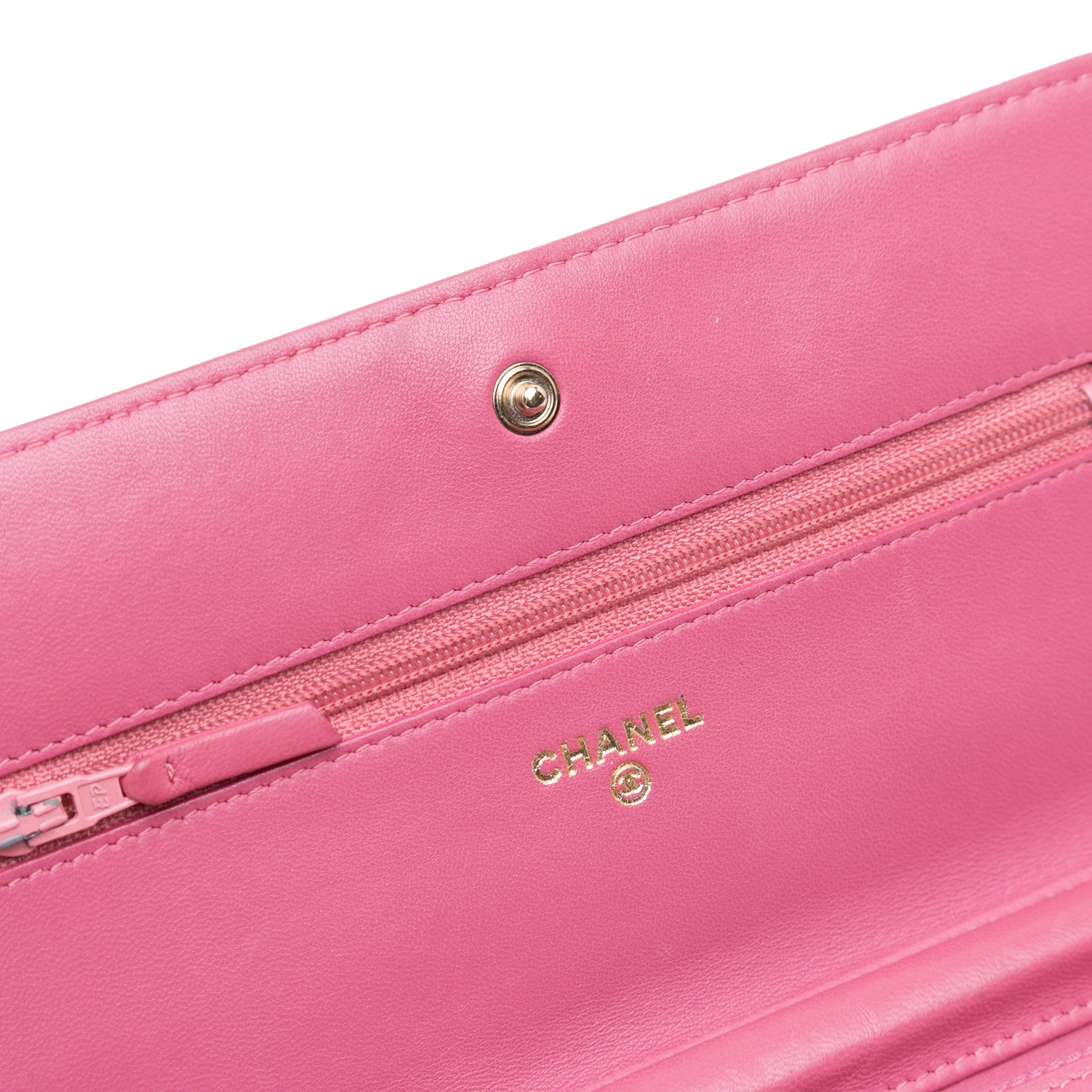 Chanel CC Embossed Lambskin Camellia Wallet On Chain - image 5