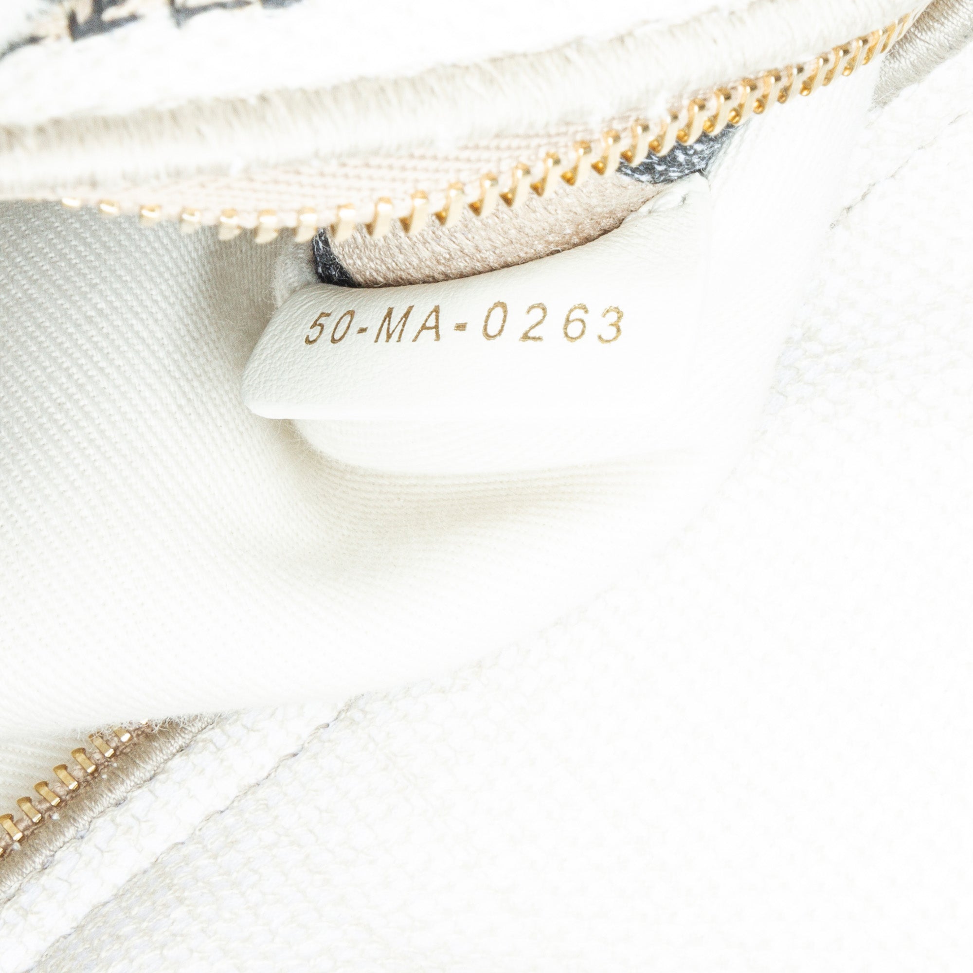 Dior Medium Shearling Cannage Lady D Lite - image 6