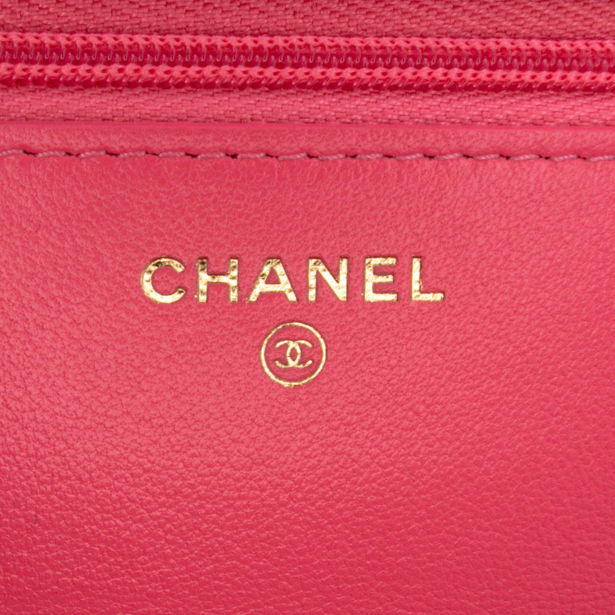 Chanel Quilted Lambskin Acrylic Coco Love Wallet on Chain - image 5