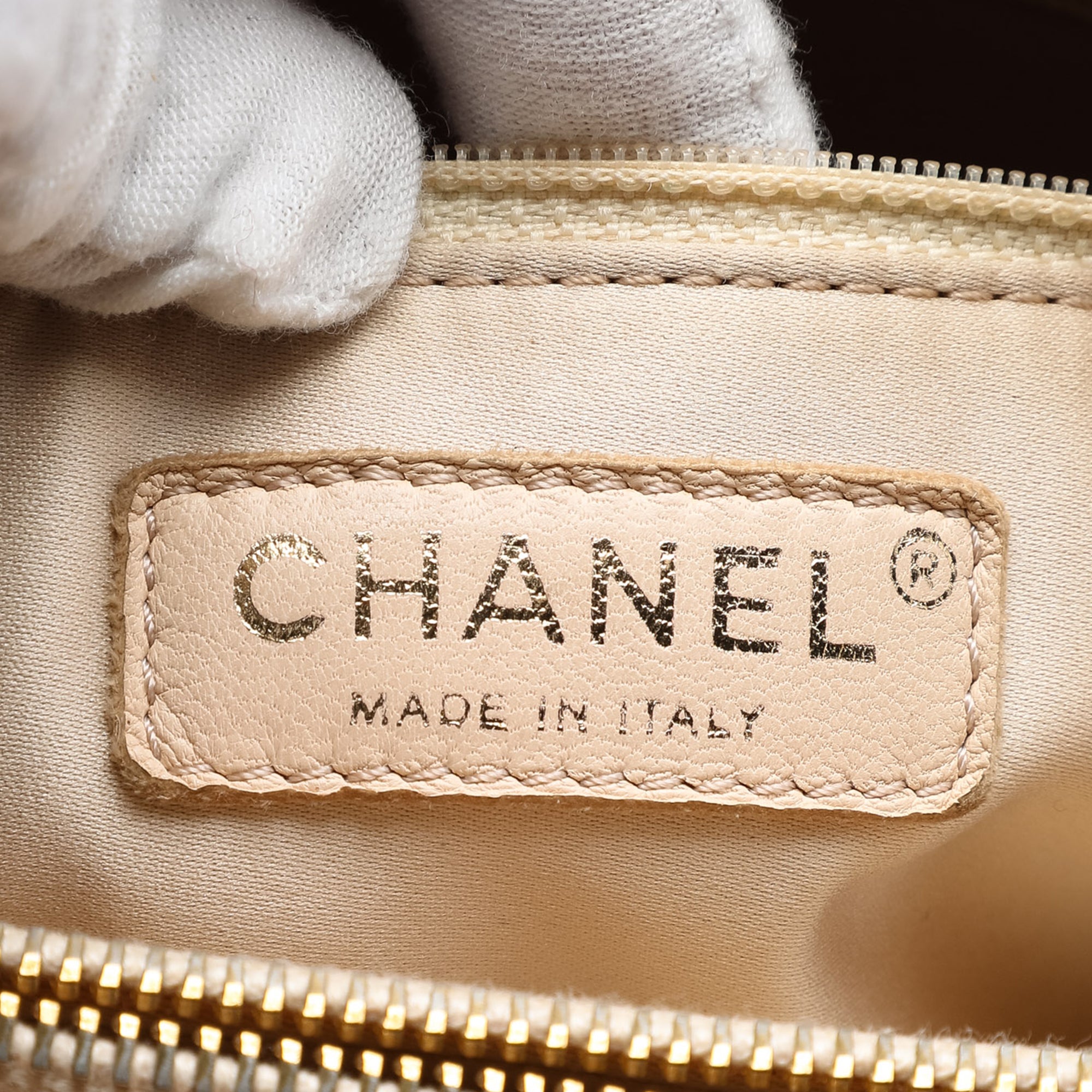 Chanel Caviar Grand Shopping Tote - image 5