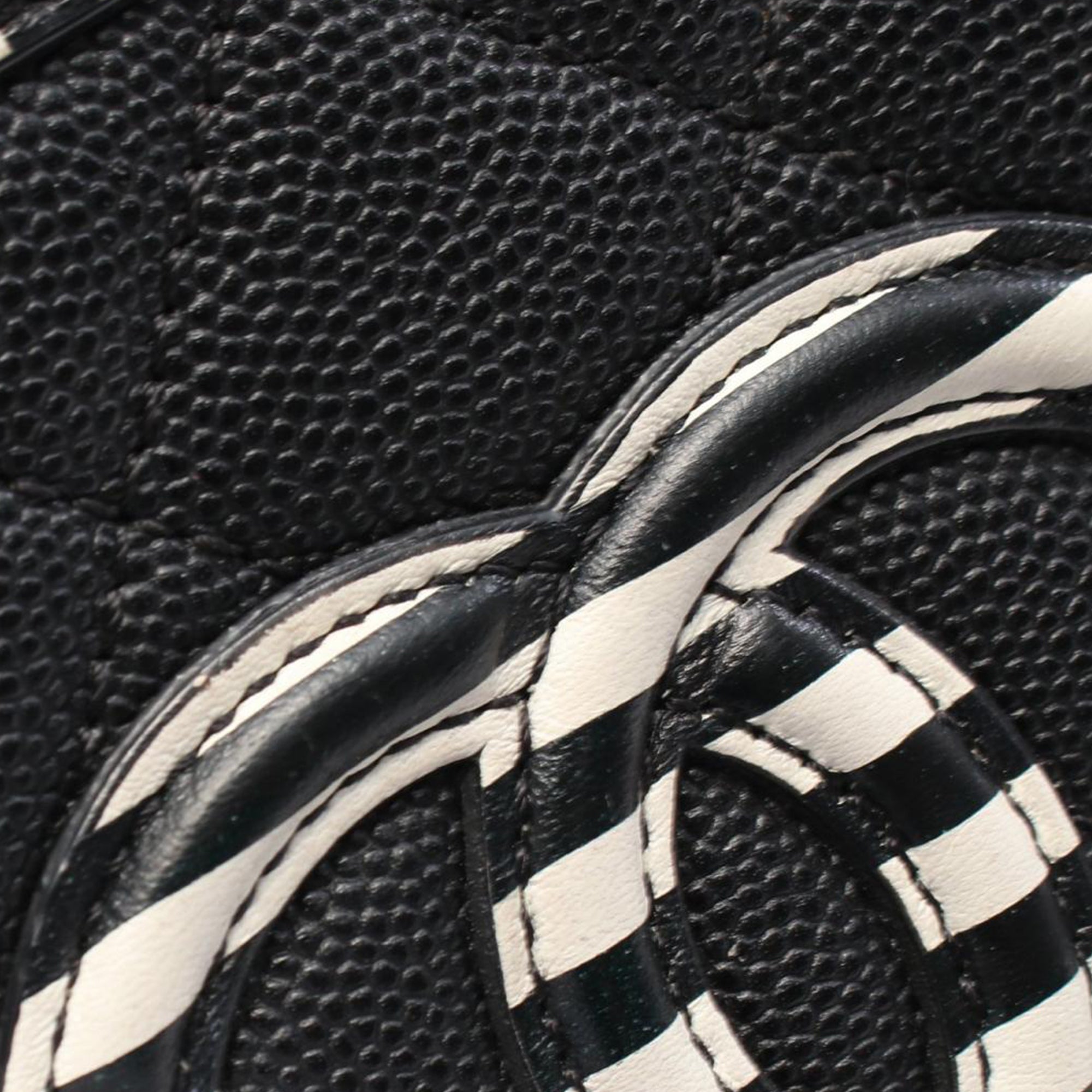Chanel Small Caviar Striped CC Filigree Vanity Case - image 8