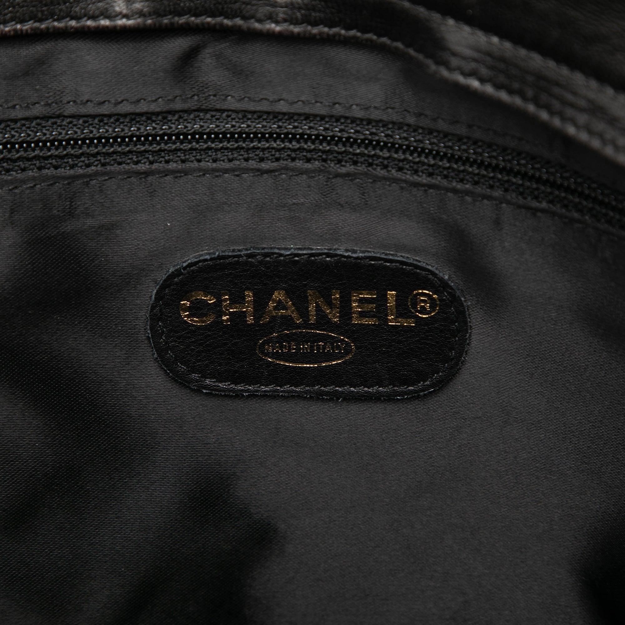 Chanel CC Caviar Chain Tote - image 5