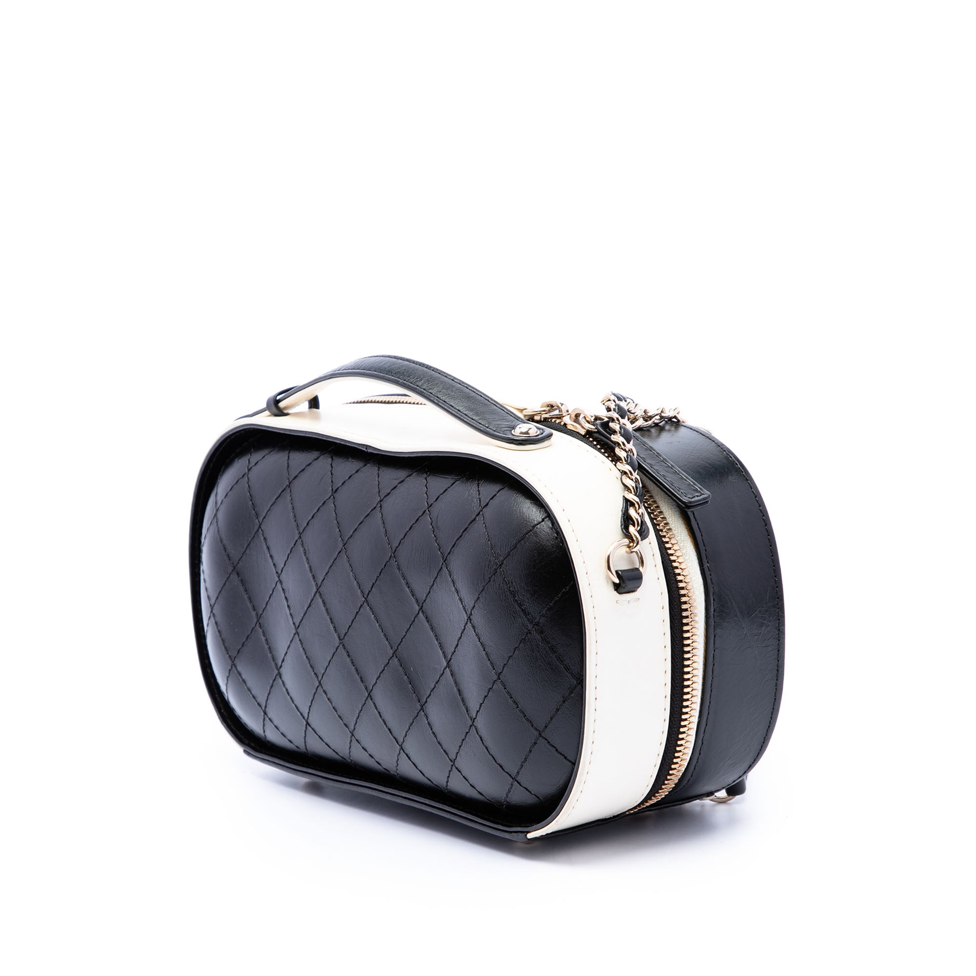Chanel CC Quilted Crumpled Calfskin Vanity Case - image 2