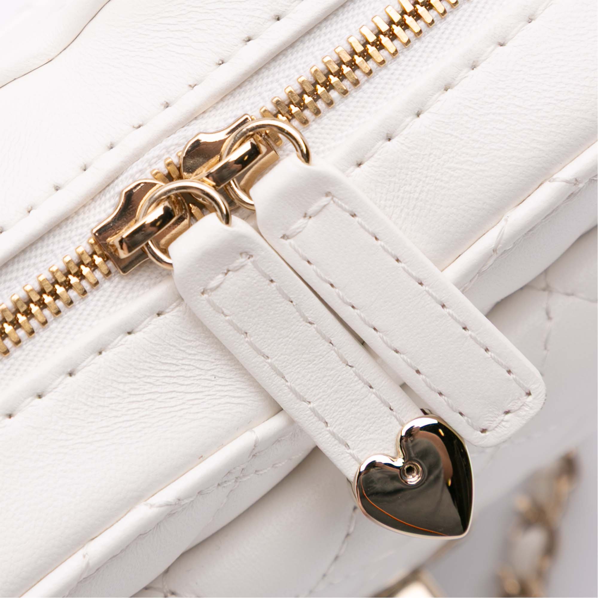 Chanel Lambskin CC in Love Heart Crossbody - image 7