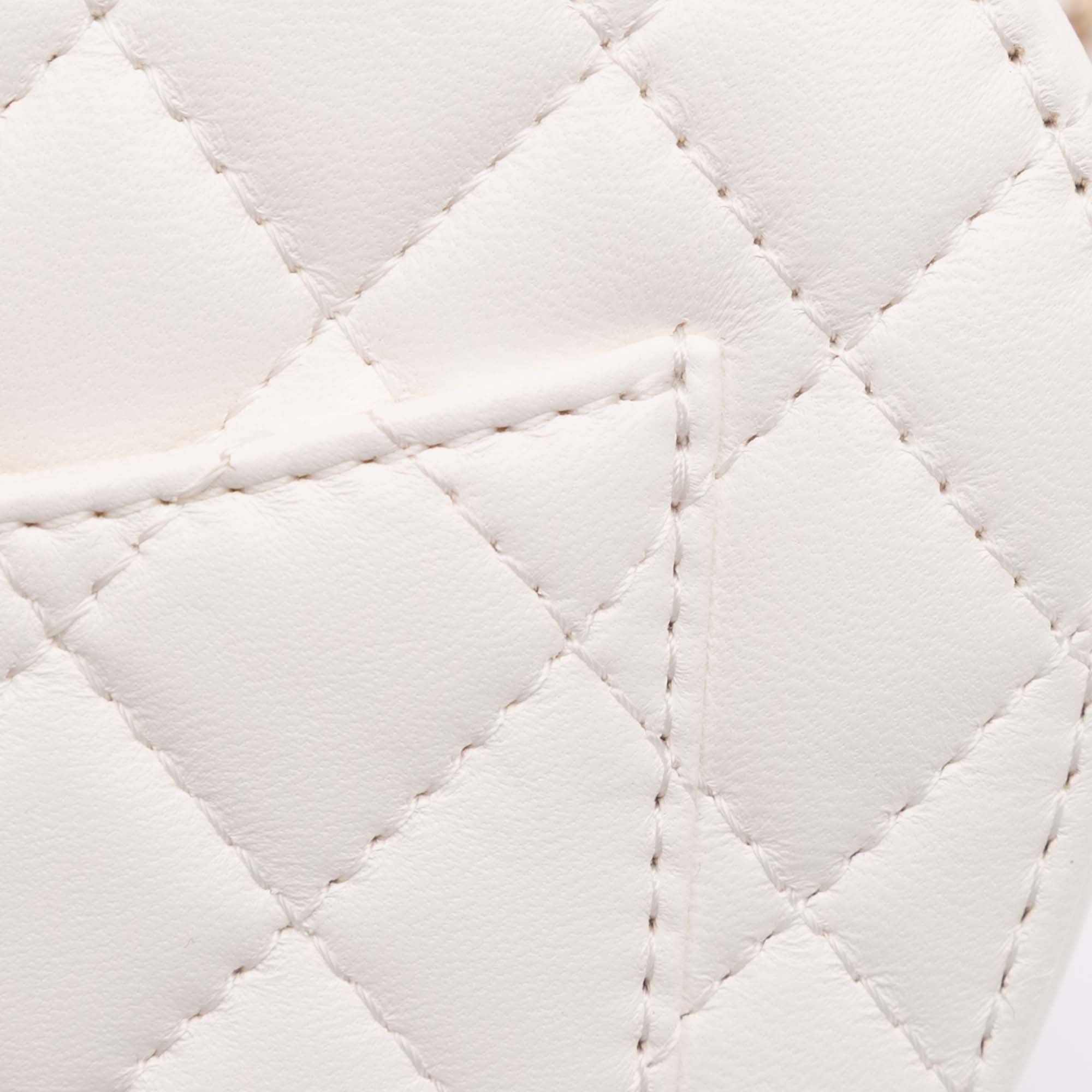 Chanel Lambskin CC in Love Heart Crossbody - image 9