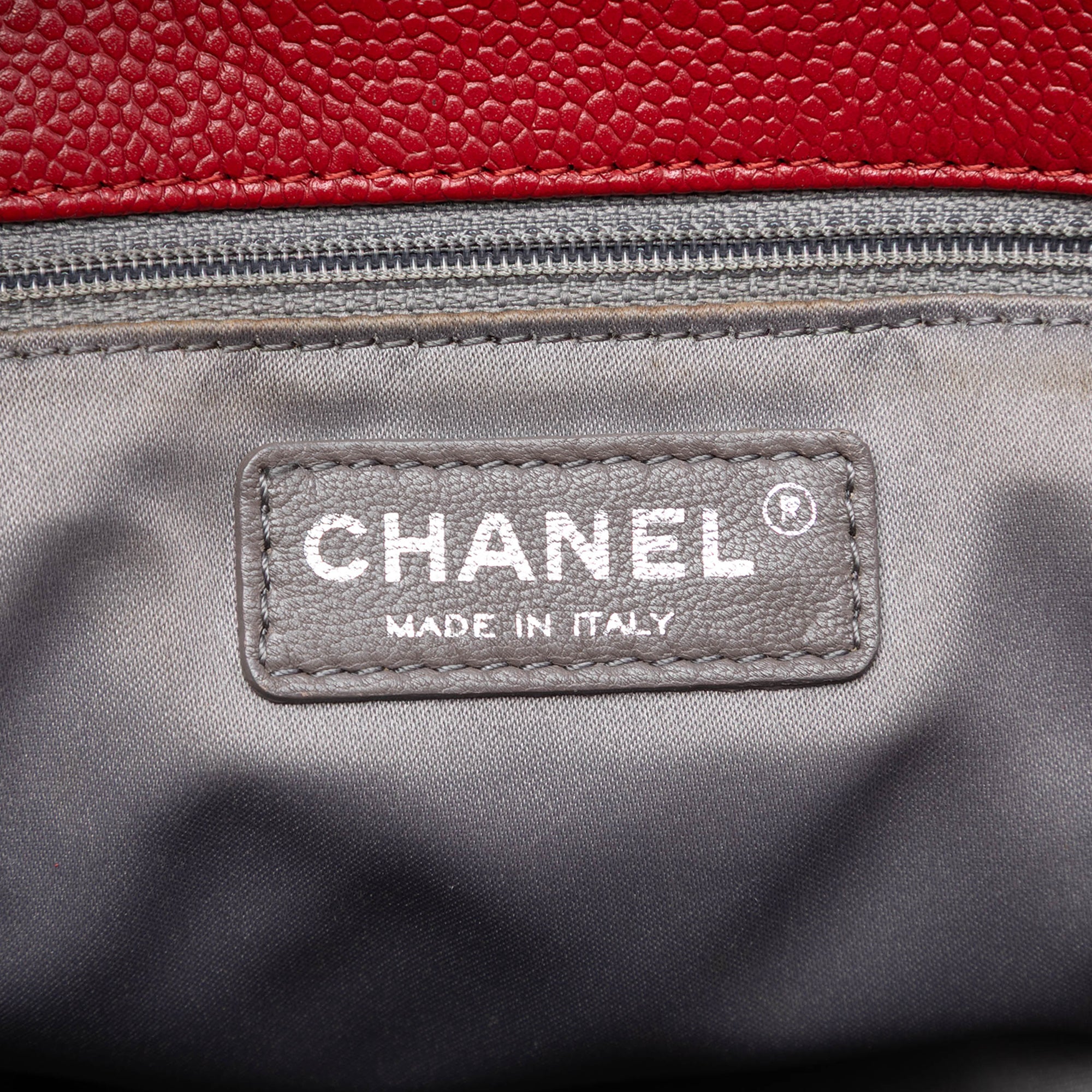 Chanel Caviar Vertical Grand Shopping Tote - image 6