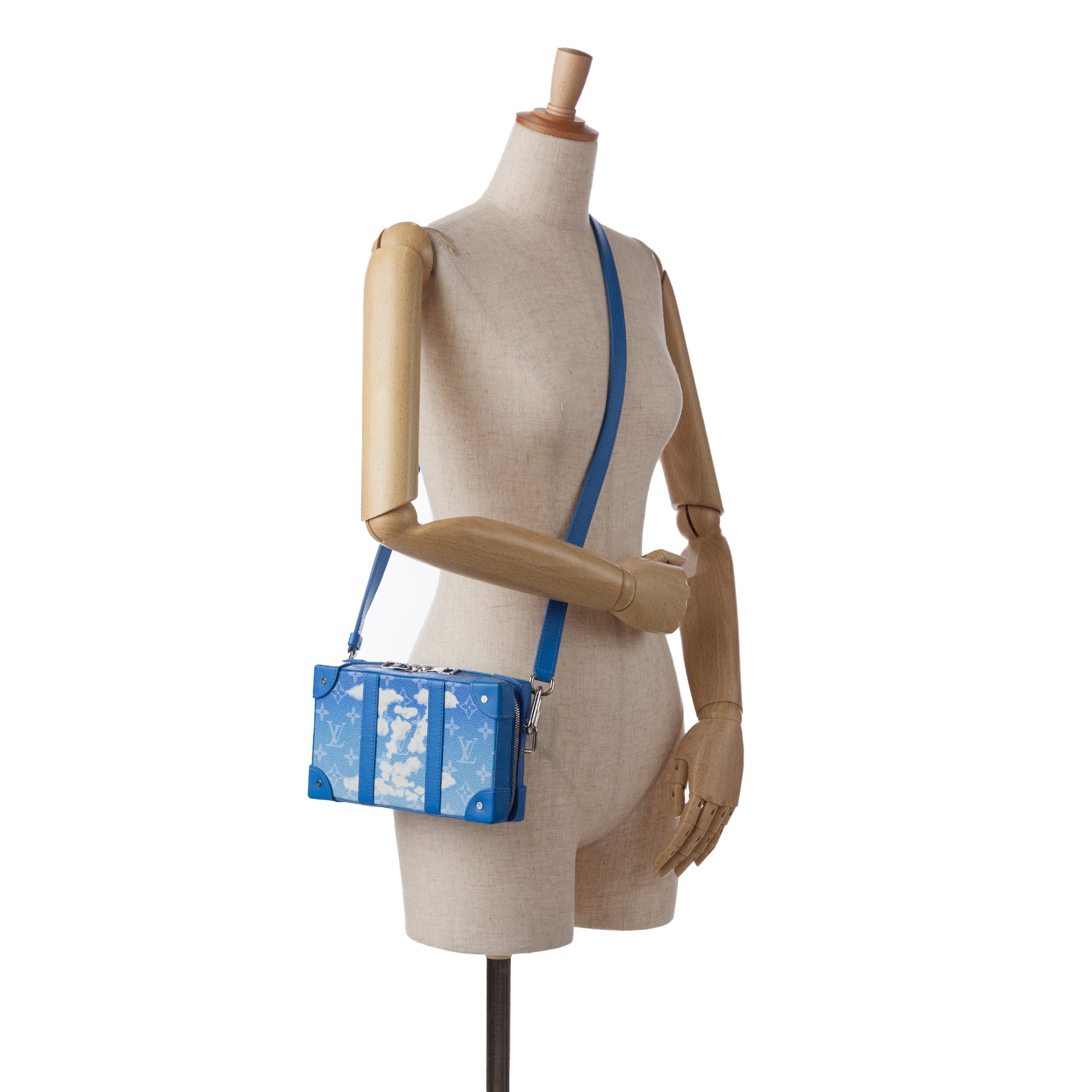Louis Vuitton Monogram Clouds Soft Trunk Wallet - image 10