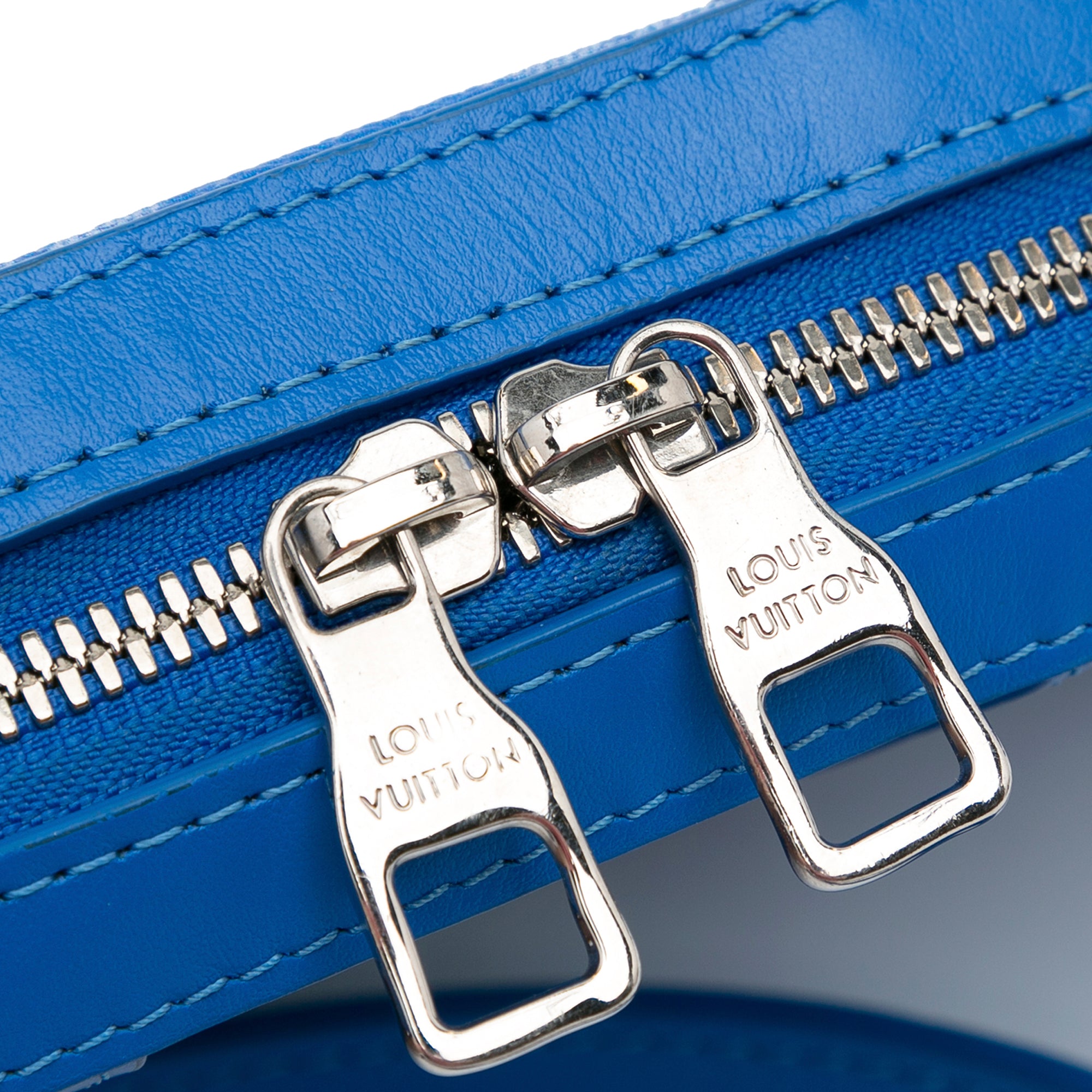 Louis Vuitton Monogram Clouds Soft Trunk Wallet - image 9