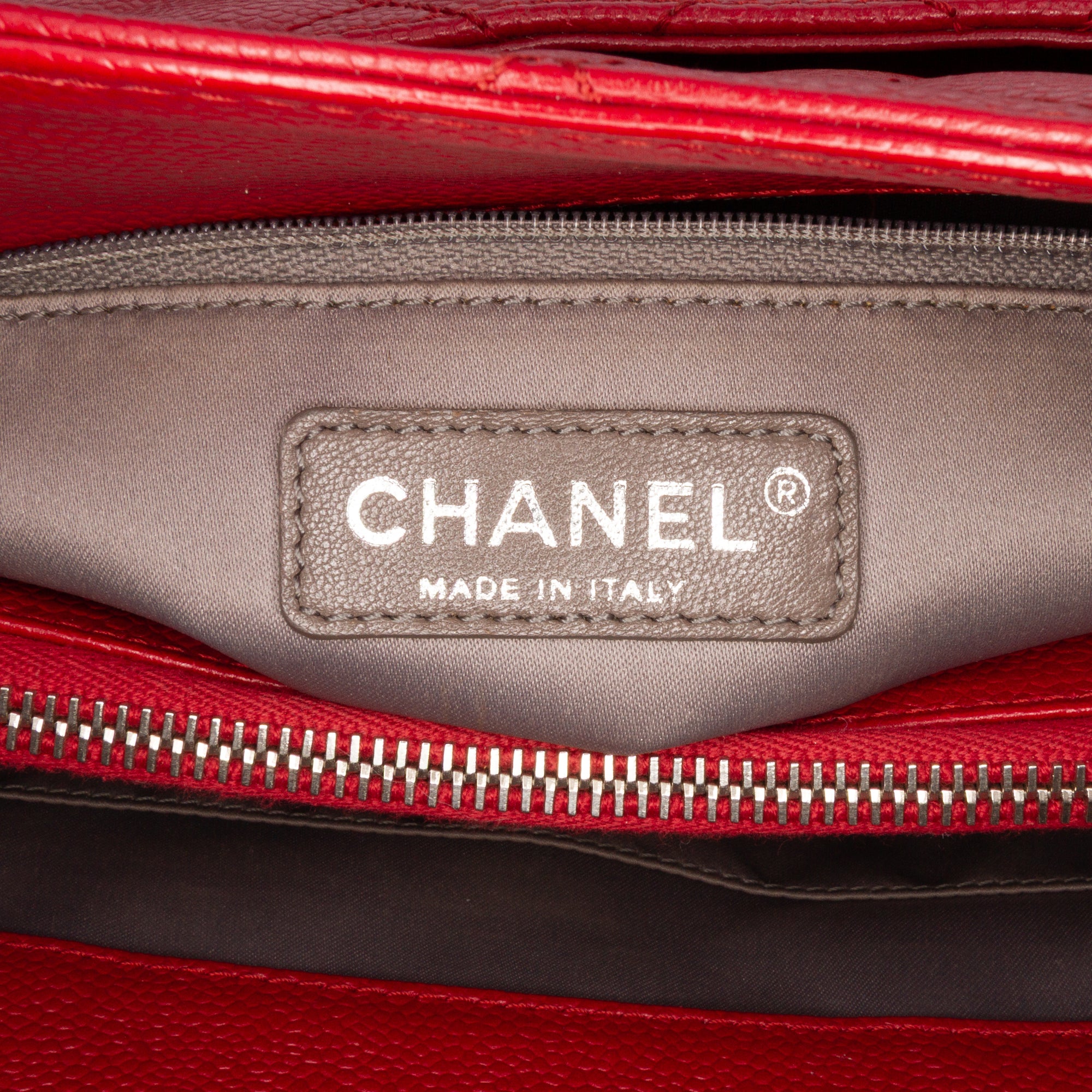 Chanel Caviar Grand Shopping Tote - image 5