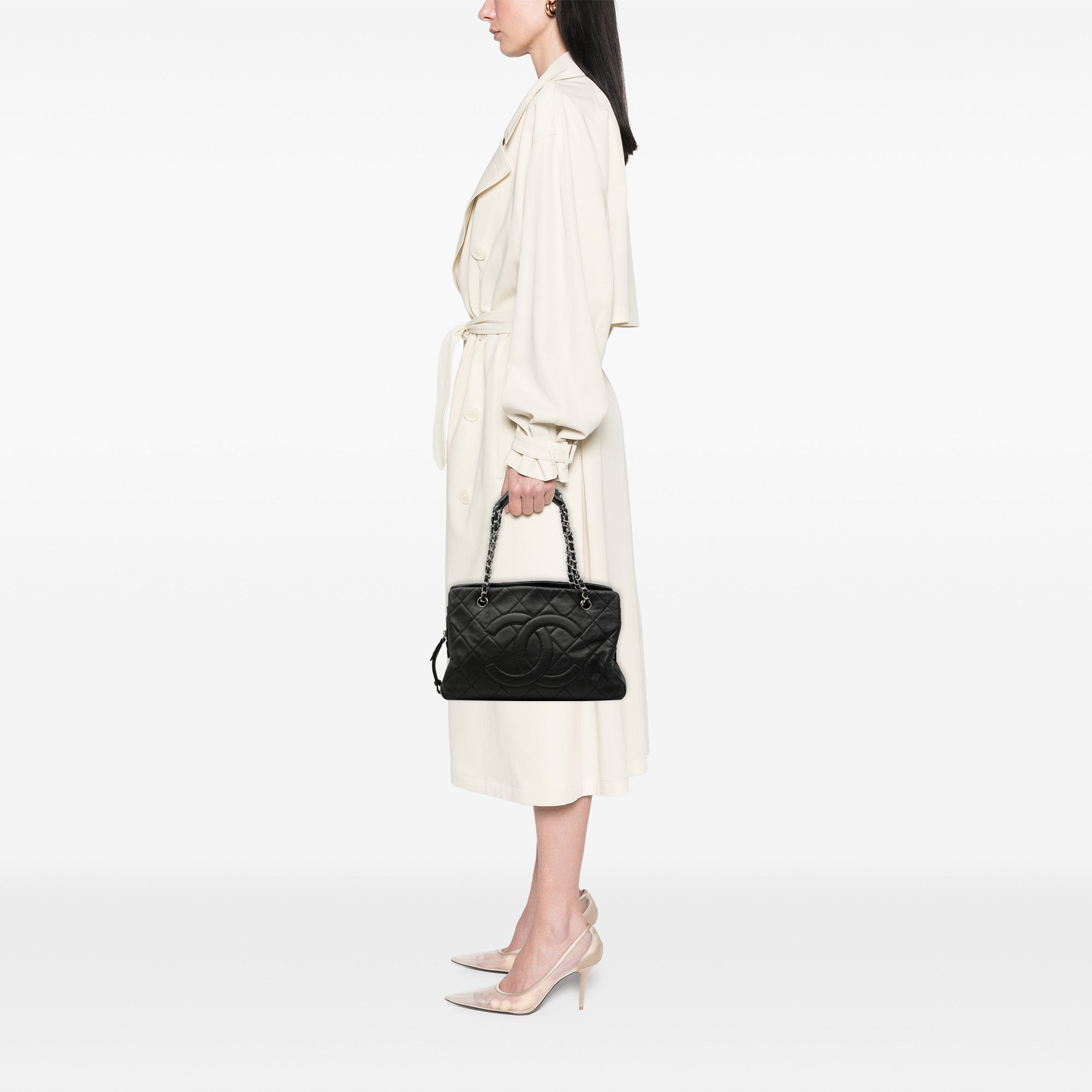Chanel CC Quilted Caviar Soft Tote - image 7