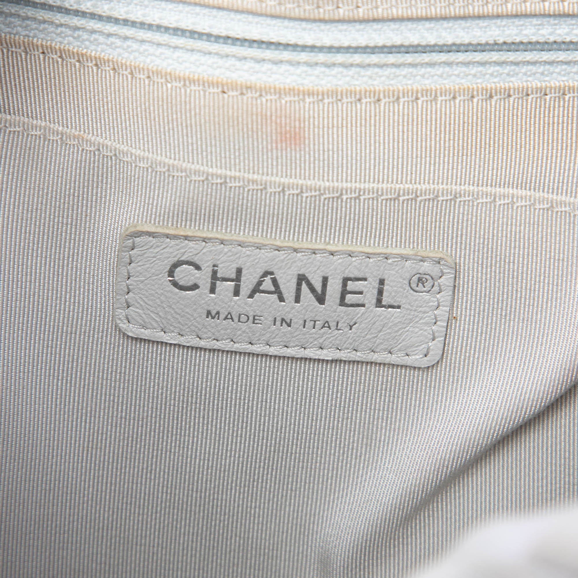 Chanel Small Chevron Iridescent Calfskin Urban Spirit Bucket Bag - image 5