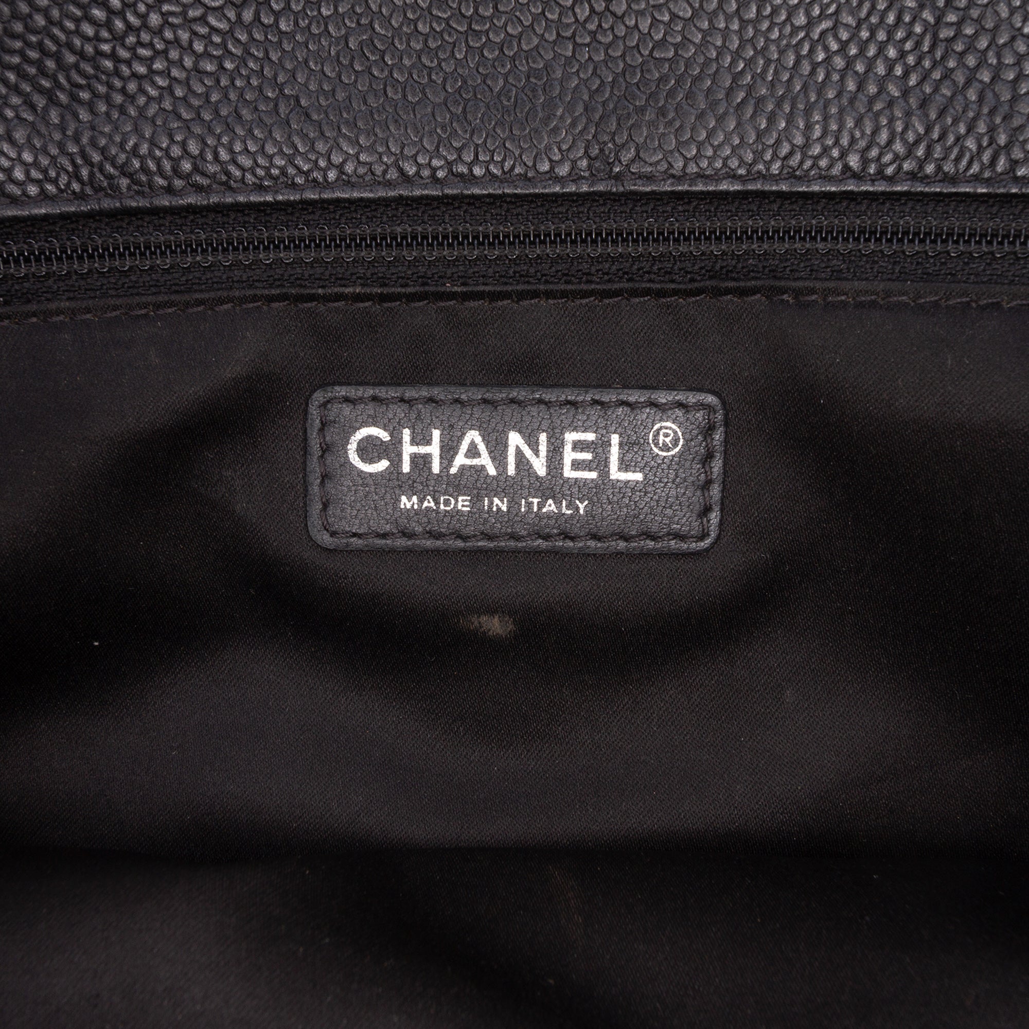 Chanel Caviar Grand Shopping Tote - image 5