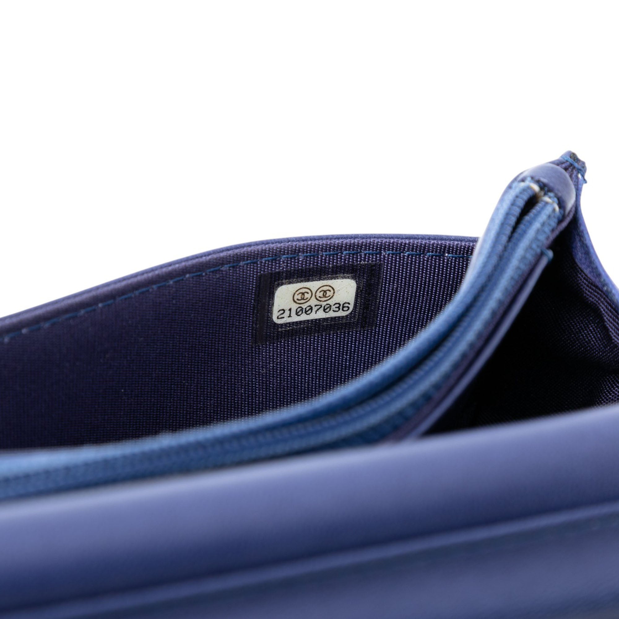 Chanel Ombre Lambskin Degrade Wallet On Chain - image 6