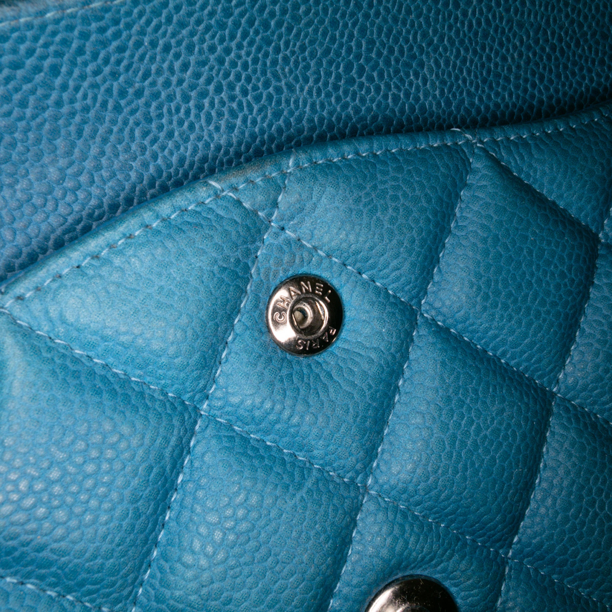 Chanel Jumbo Classic Caviar Double Flap - image 7