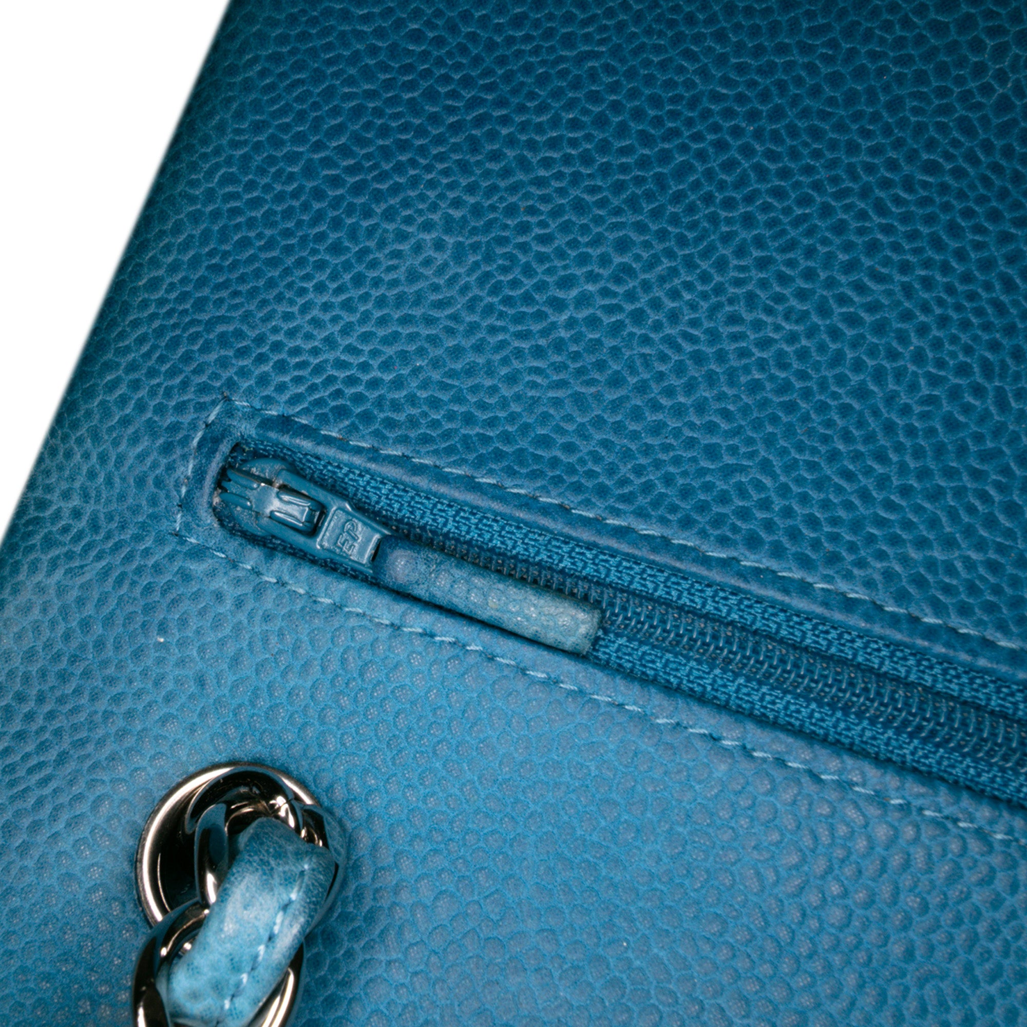 Chanel Jumbo Classic Caviar Double Flap - image 8