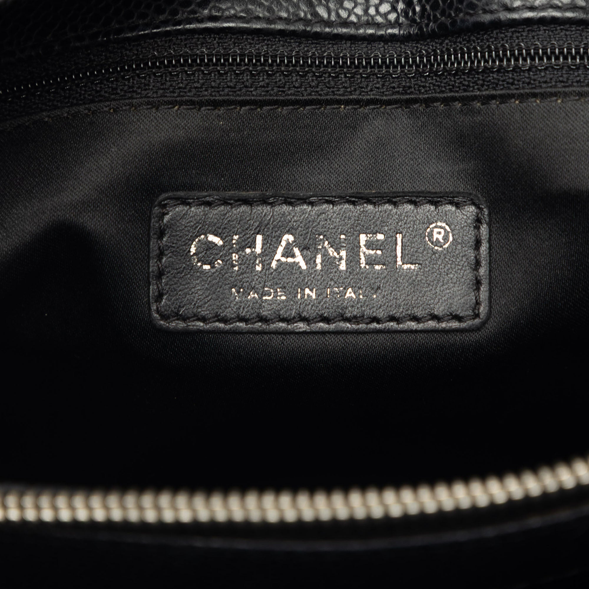 Chanel Caviar Grand Shopping Tote - image 5
