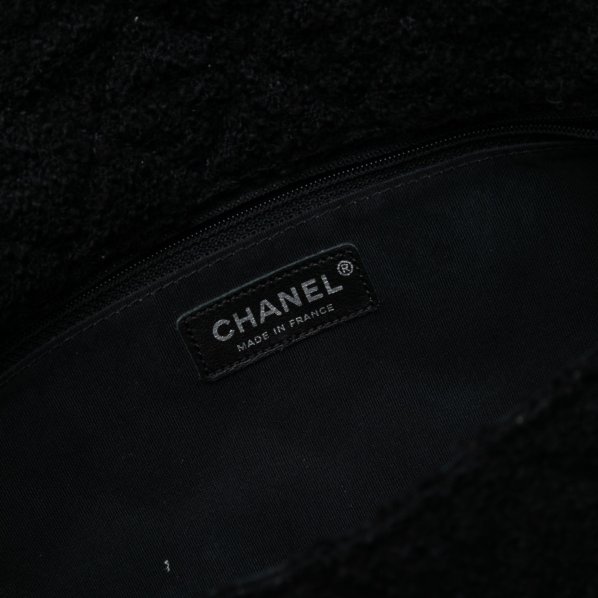 Chanel Jumbo Reissue 2.55 Quilted Tweed Easy Messenger Flap - image 5