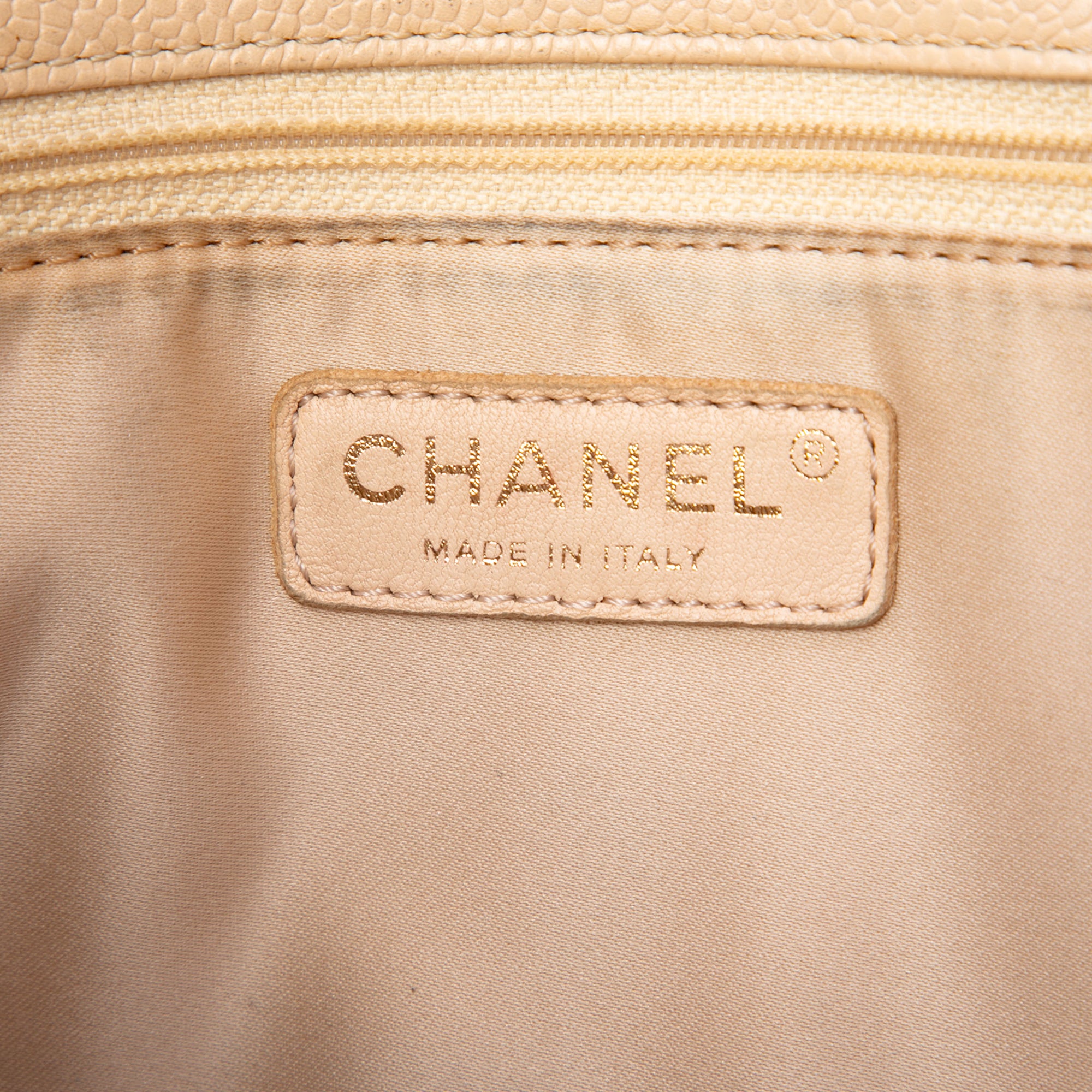 Chanel Caviar Grand Shopping Tote - image 5