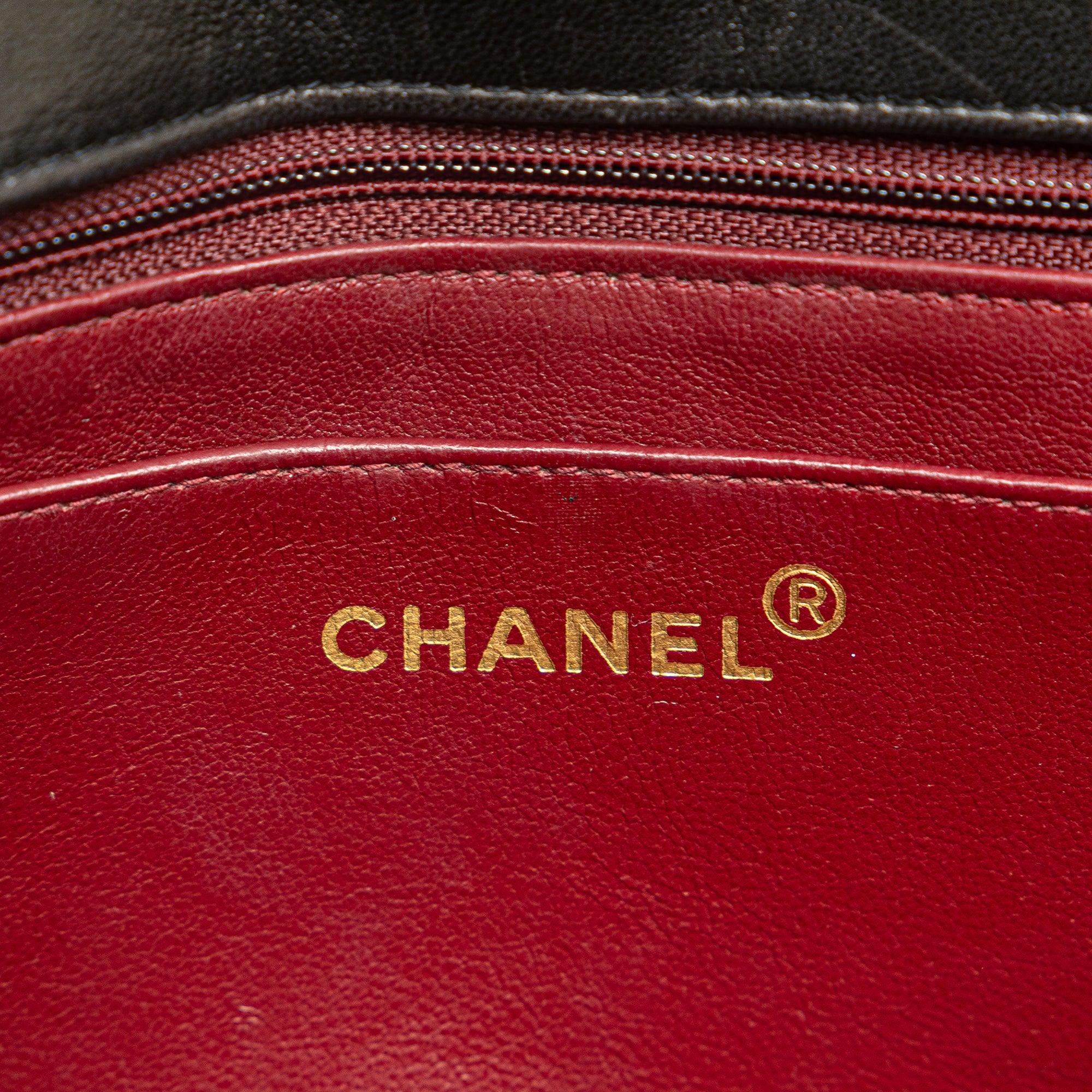 Chanel Medium Lambskin Diana Flap - image 5