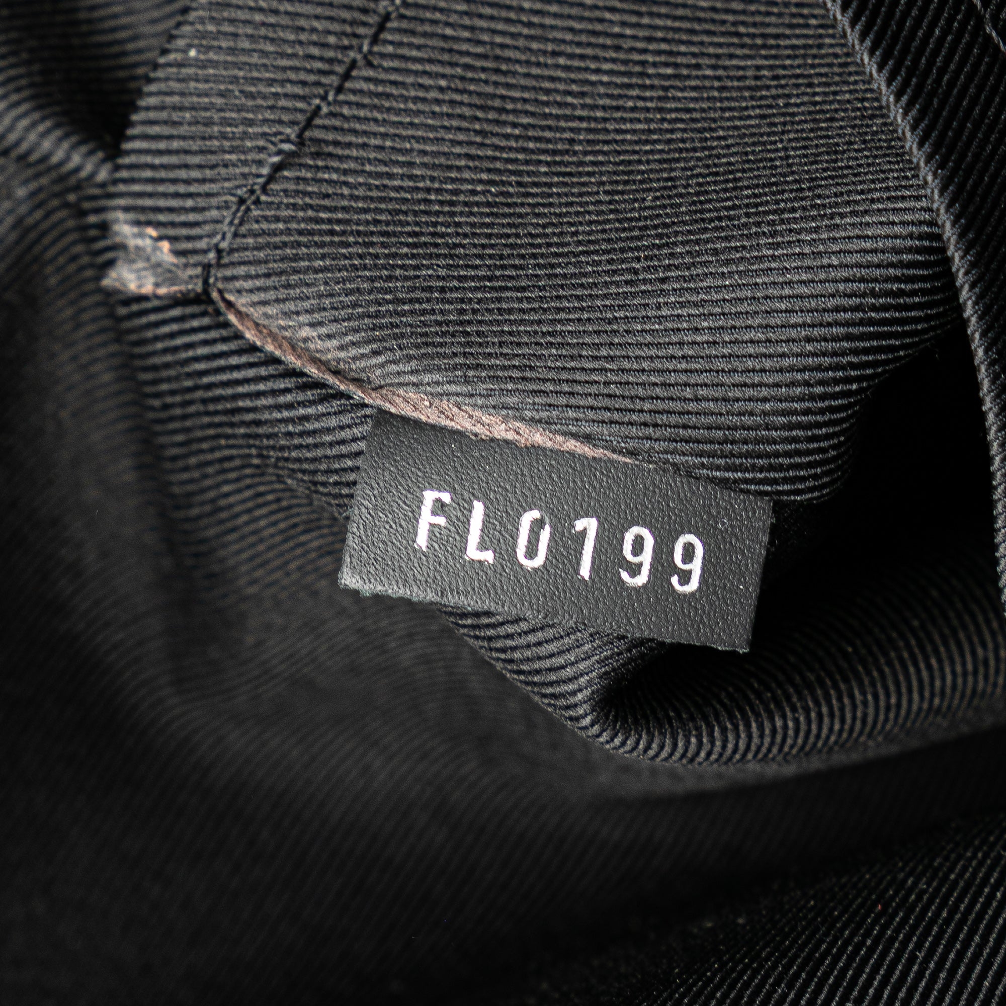 Louis Vuitton Monogram Eclipse Discovery - image 7