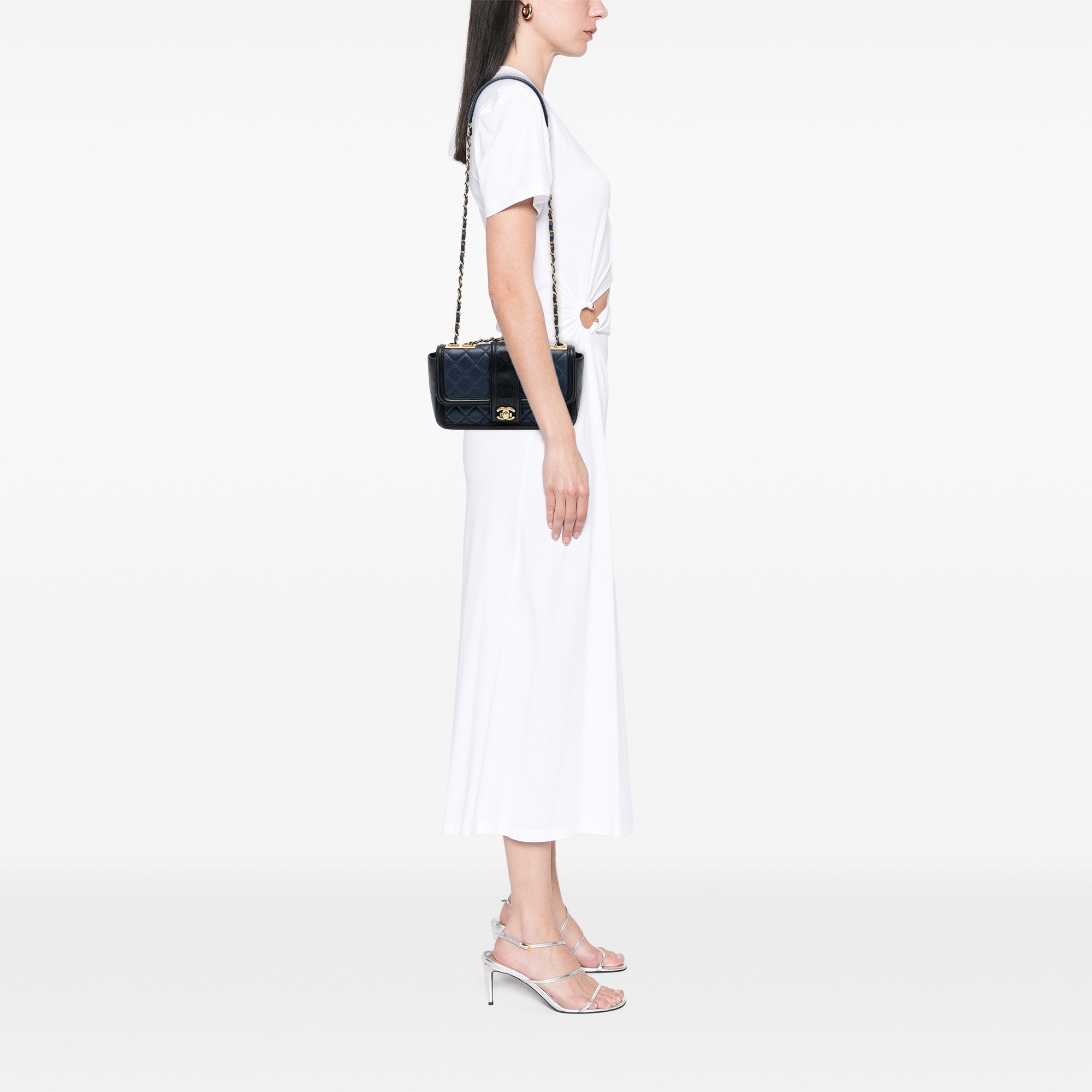Chanel Medium Bicolor Quilted Lambskin Elegant CC Flap - image 8