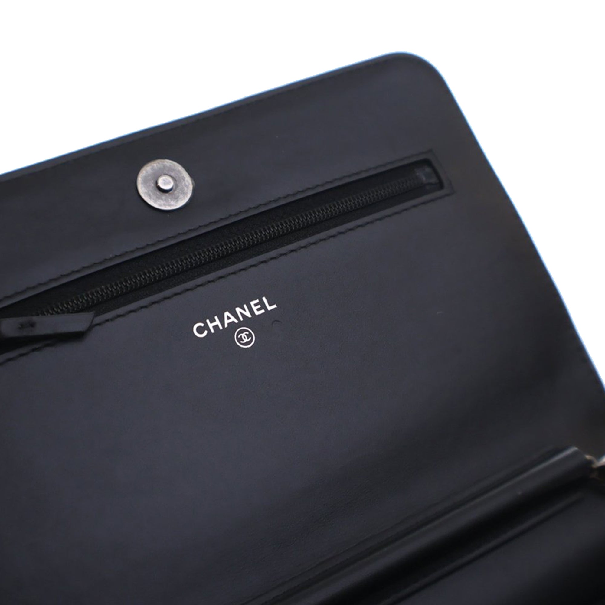 Chanel Calfskin Chain 20s Signe Wallet on Chain - image 6