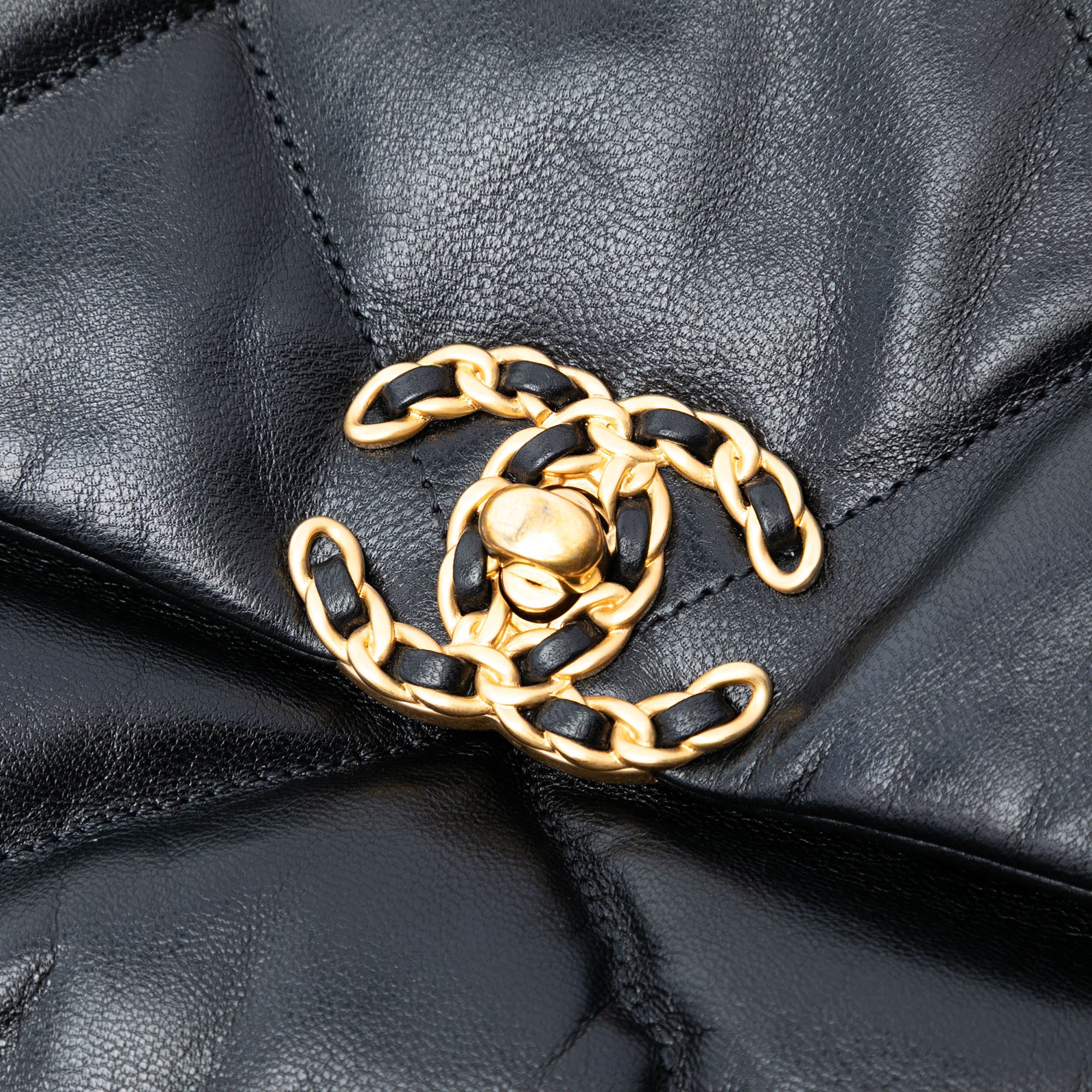 Chanel Maxi Lambskin 19 Flap - image 5