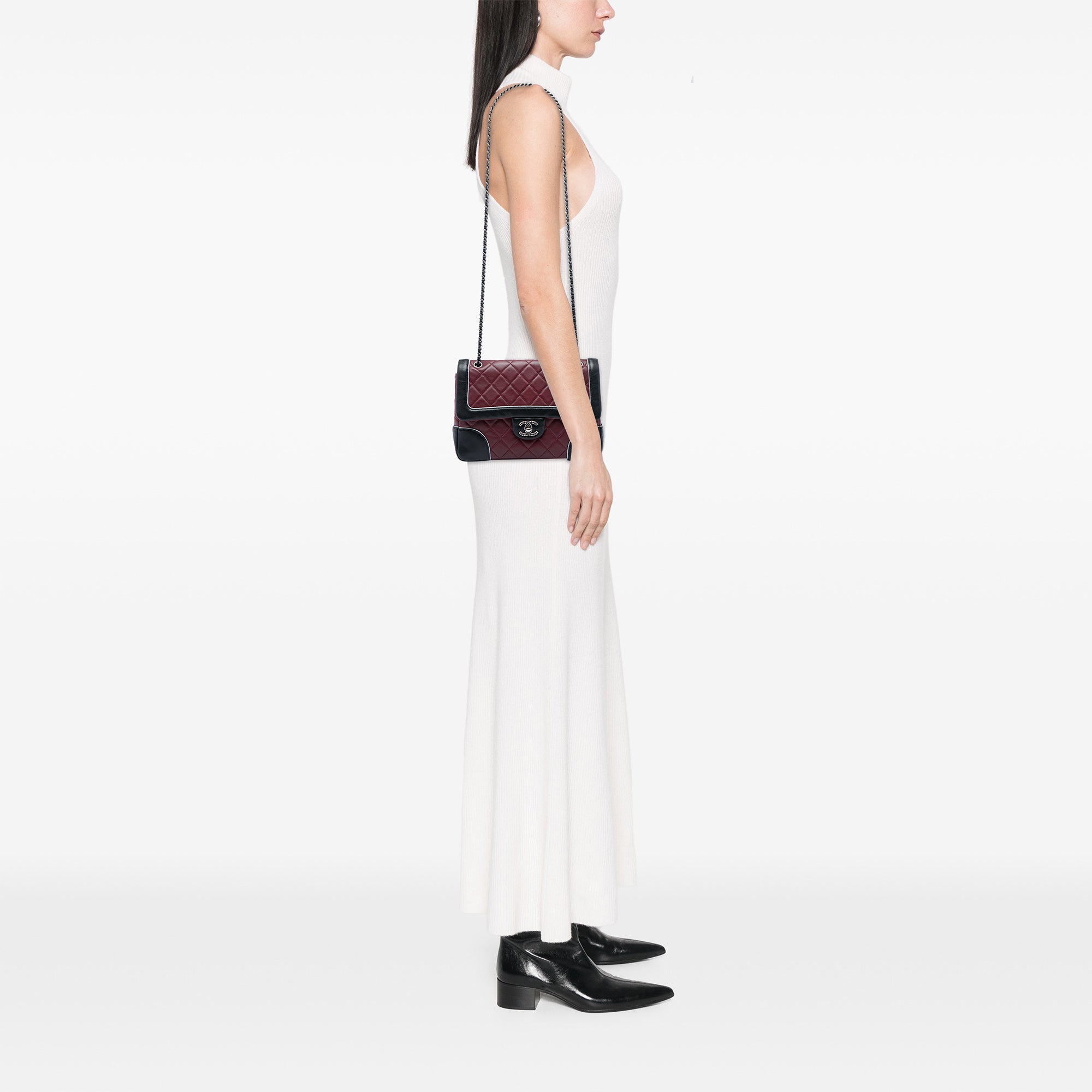 Chanel Paris Salzburg Medium Bicolor Quilted Lambskin Tyrolean Flap - image 5