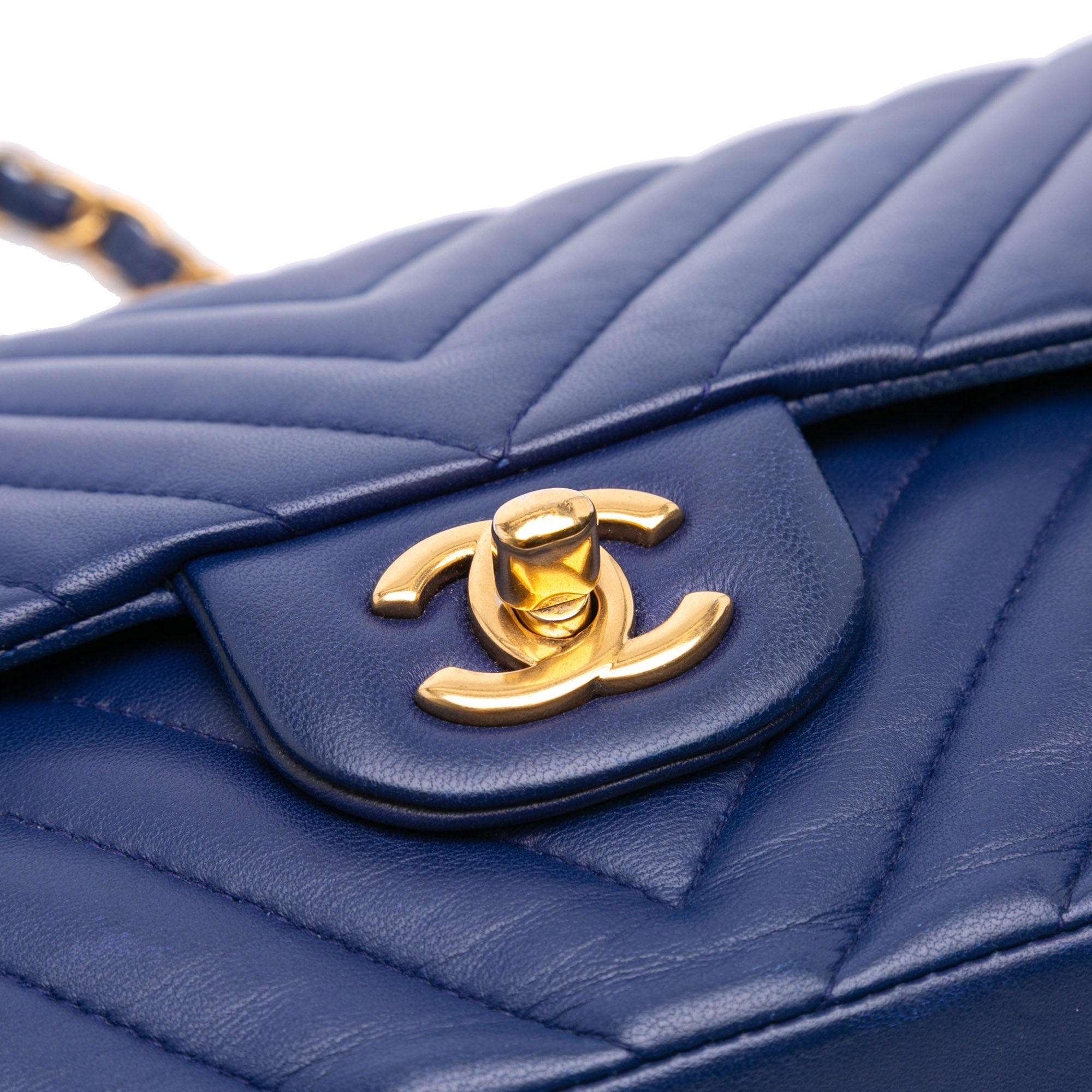 Chanel Medium Classic Chevron Lambskin Double Flap - image 9