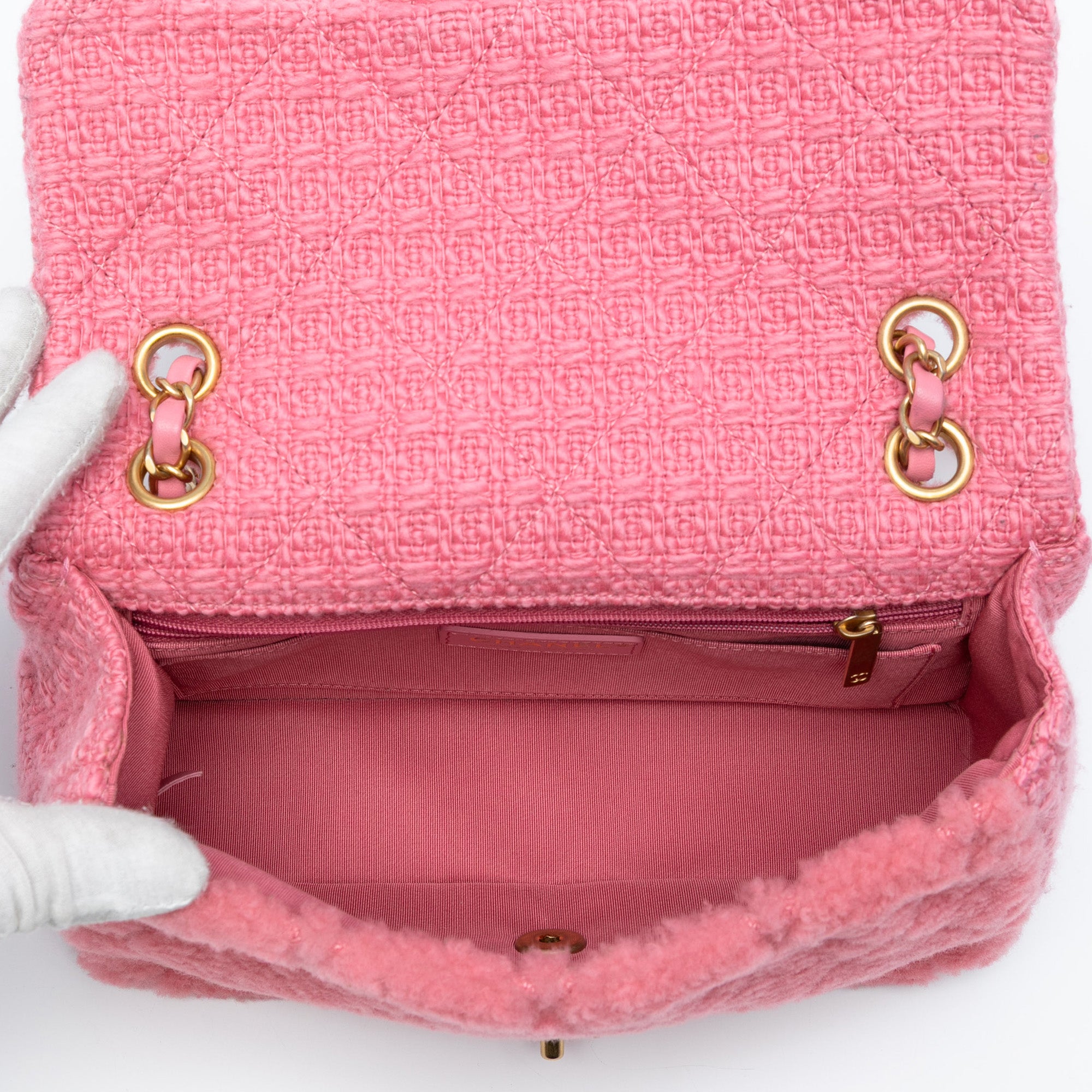 Chanel CC Quilted Shearling and Tweed Single Flap - image 4