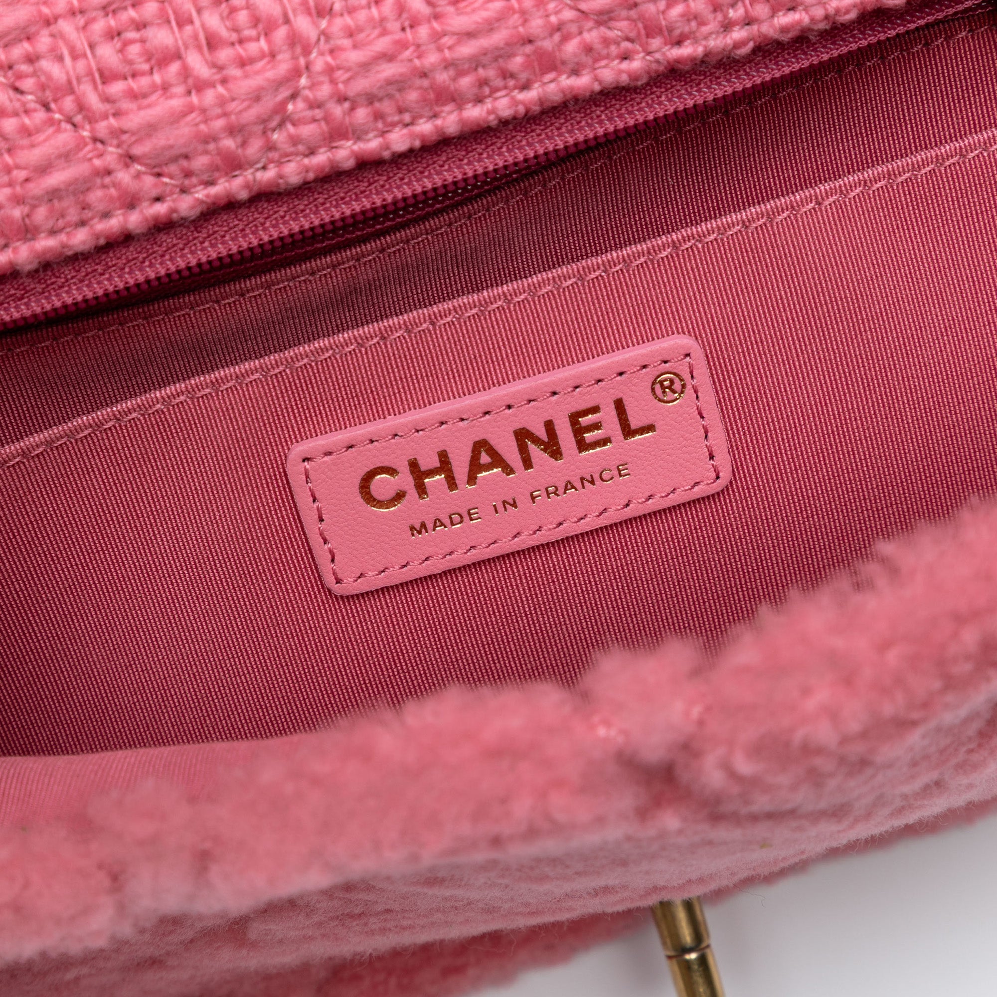Chanel CC Quilted Shearling and Tweed Single Flap - image 6