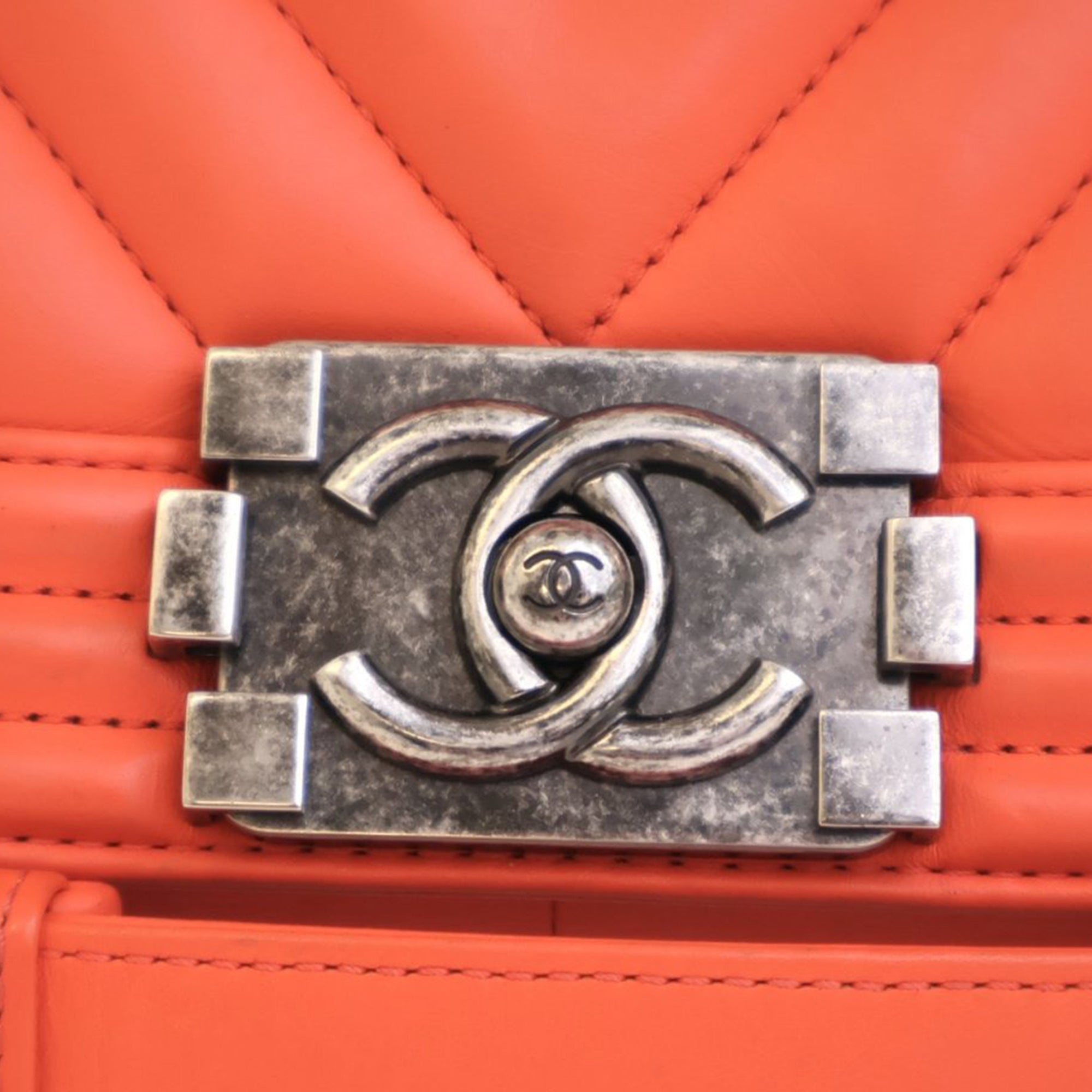 Chanel Old Medium Chevron Lambskin Boy Flap - image 5